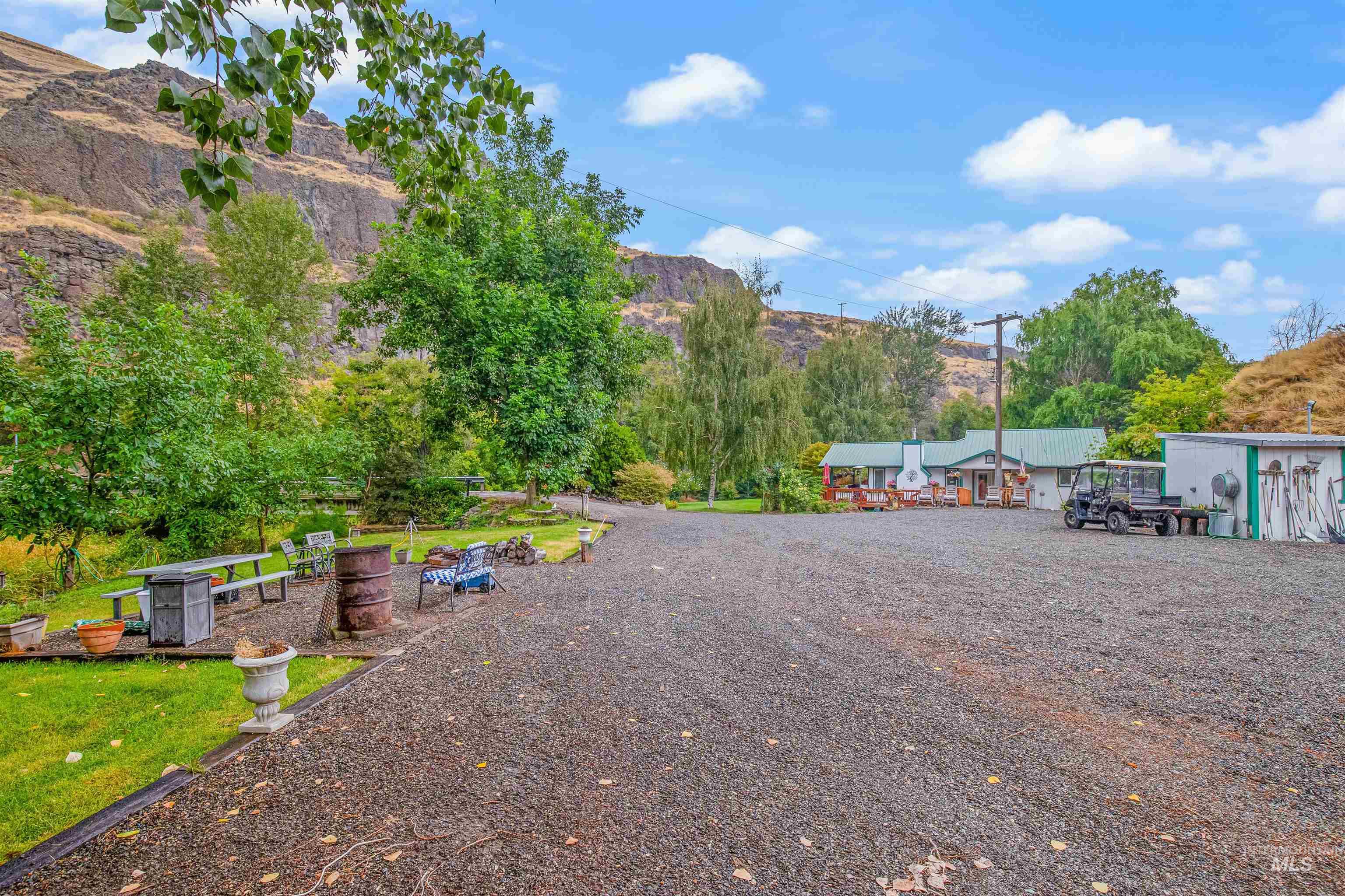 8385 Asotin Creek Road, Asotin, Washington 99402, 2 Bedrooms, 2 Bathrooms, Residential For Sale, Price $635,000, 98959734