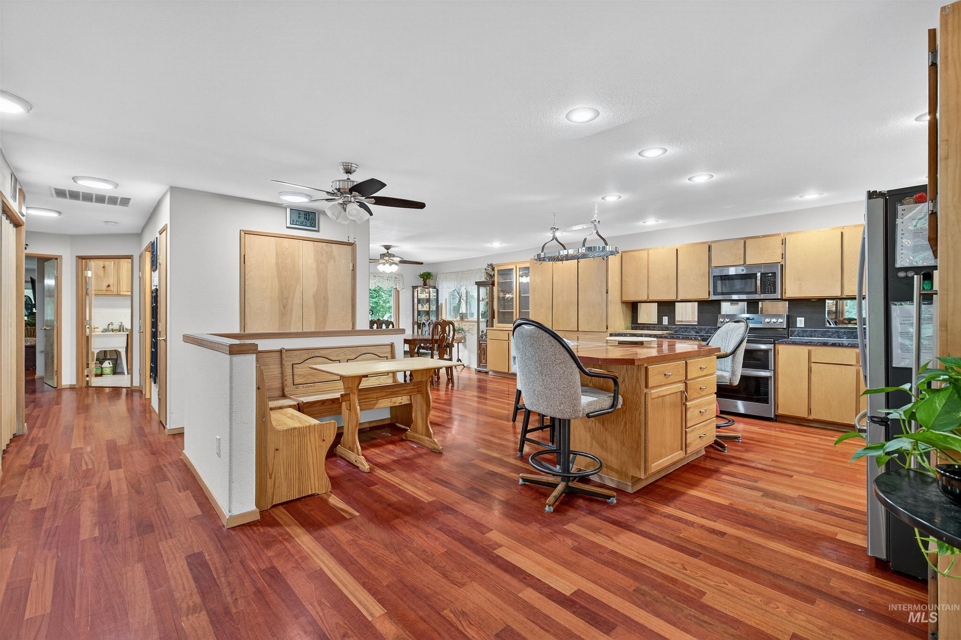 8385 Asotin Creek Road, Asotin, Washington 99402, 2 Bedrooms, 2 Bathrooms, Residential For Sale, Price $635,000, 98959734