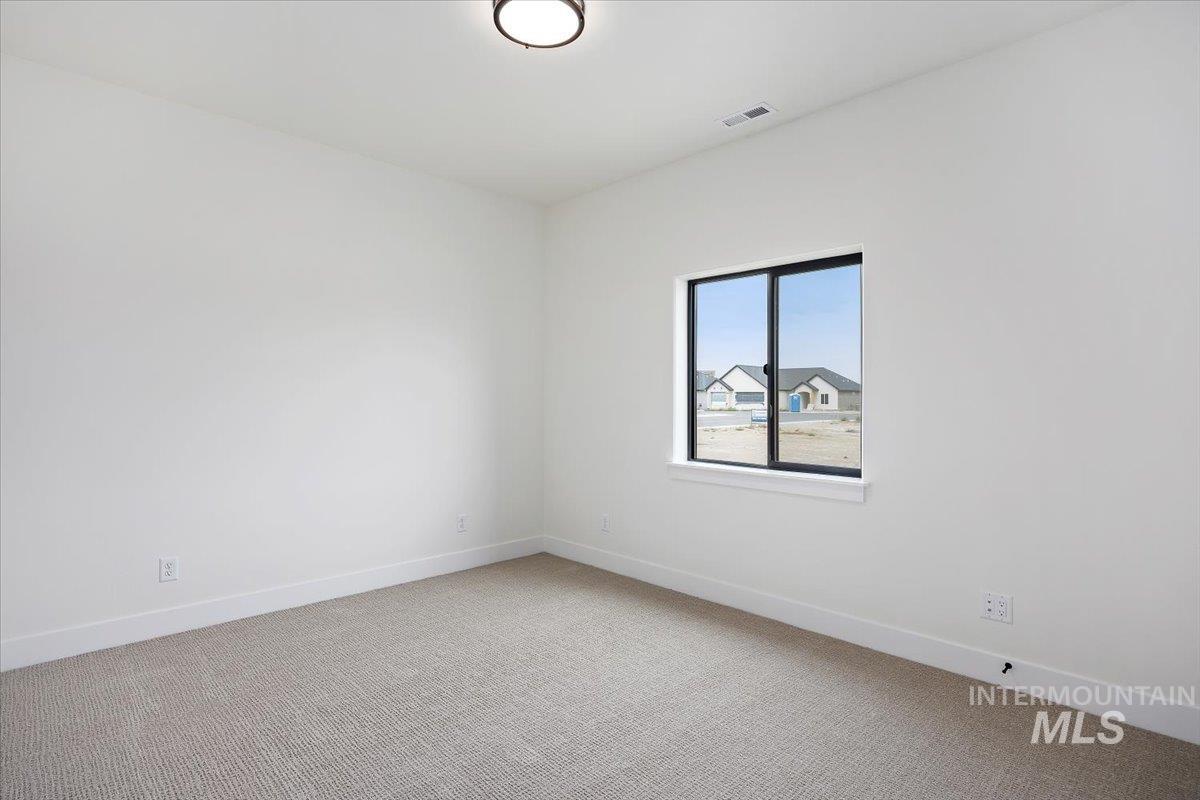 1628 Tule Dr., Twin Falls, Idaho 83301, 4 Bedrooms, 2.5 Bathrooms, Residential For Sale, Price $629,900,MLS 98959754