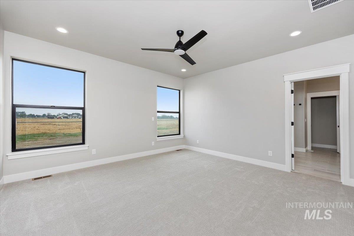 87 E 557 S, Jerome, Idaho 83338, 4 Bedrooms, 3 Bathrooms, Residential For Sale, Price $719,900,MLS 98959756