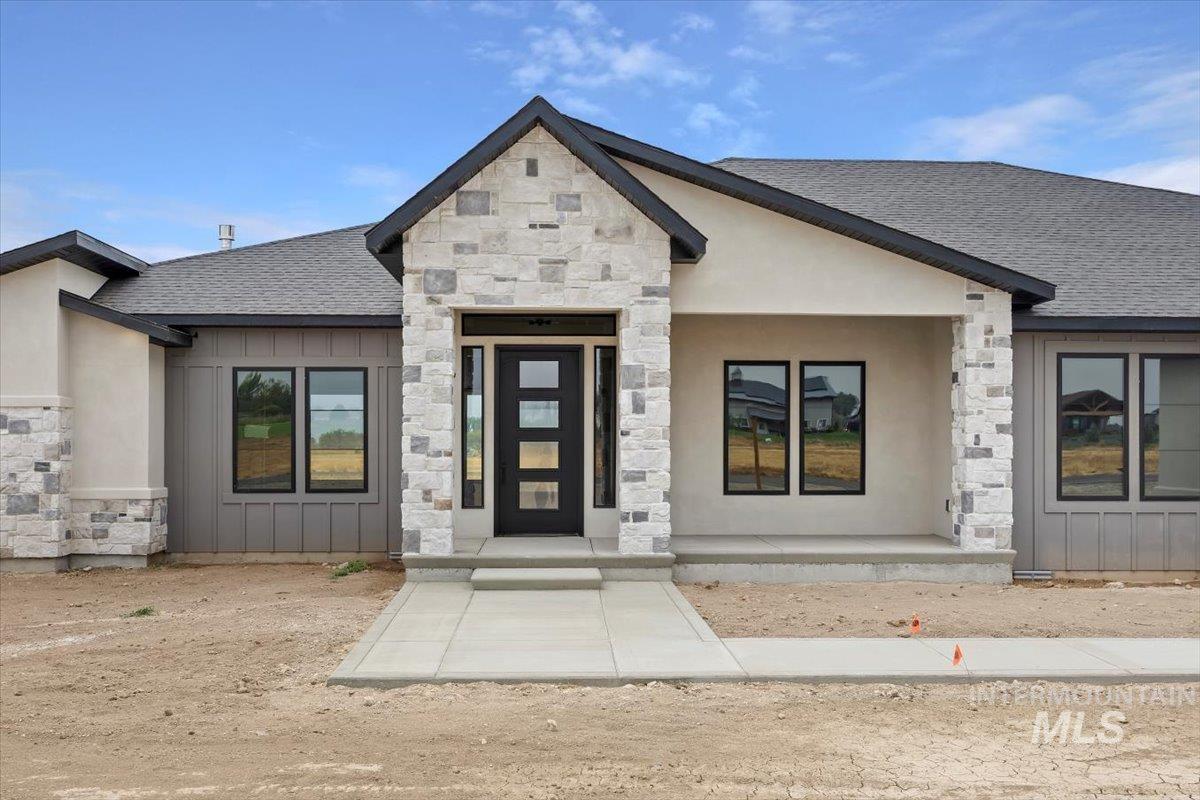 87 E 557 S, Jerome, Idaho 83338, 4 Bedrooms, 3 Bathrooms, Residential For Sale, Price $719,900,MLS 98959756