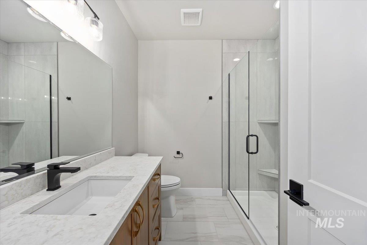 87 E 557 S, Jerome, Idaho 83338, 4 Bedrooms, 3 Bathrooms, Residential For Sale, Price $719,900,MLS 98959756