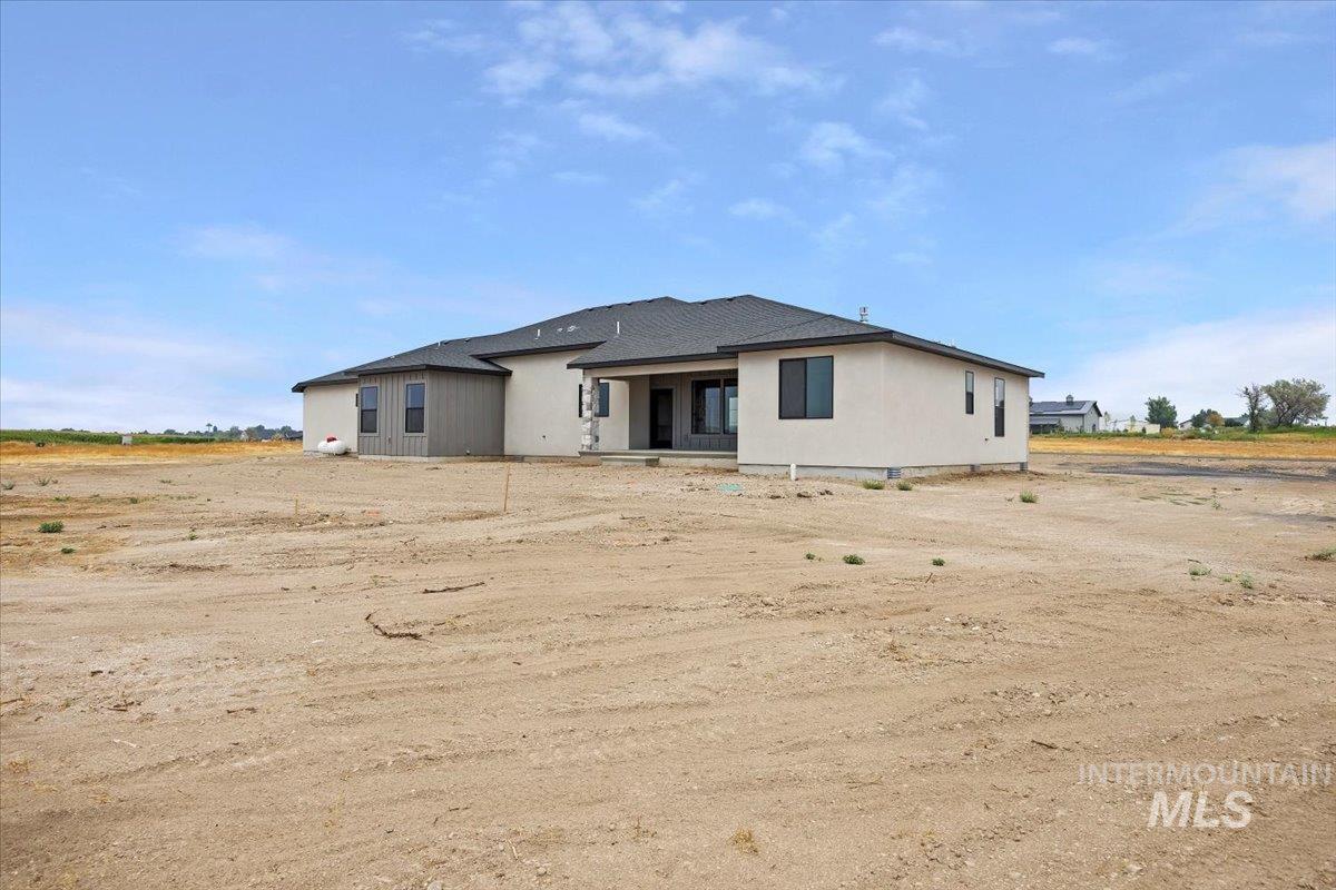 87 E 557 S, Jerome, Idaho 83338, 4 Bedrooms, 3 Bathrooms, Residential For Sale, Price $719,900,MLS 98959756