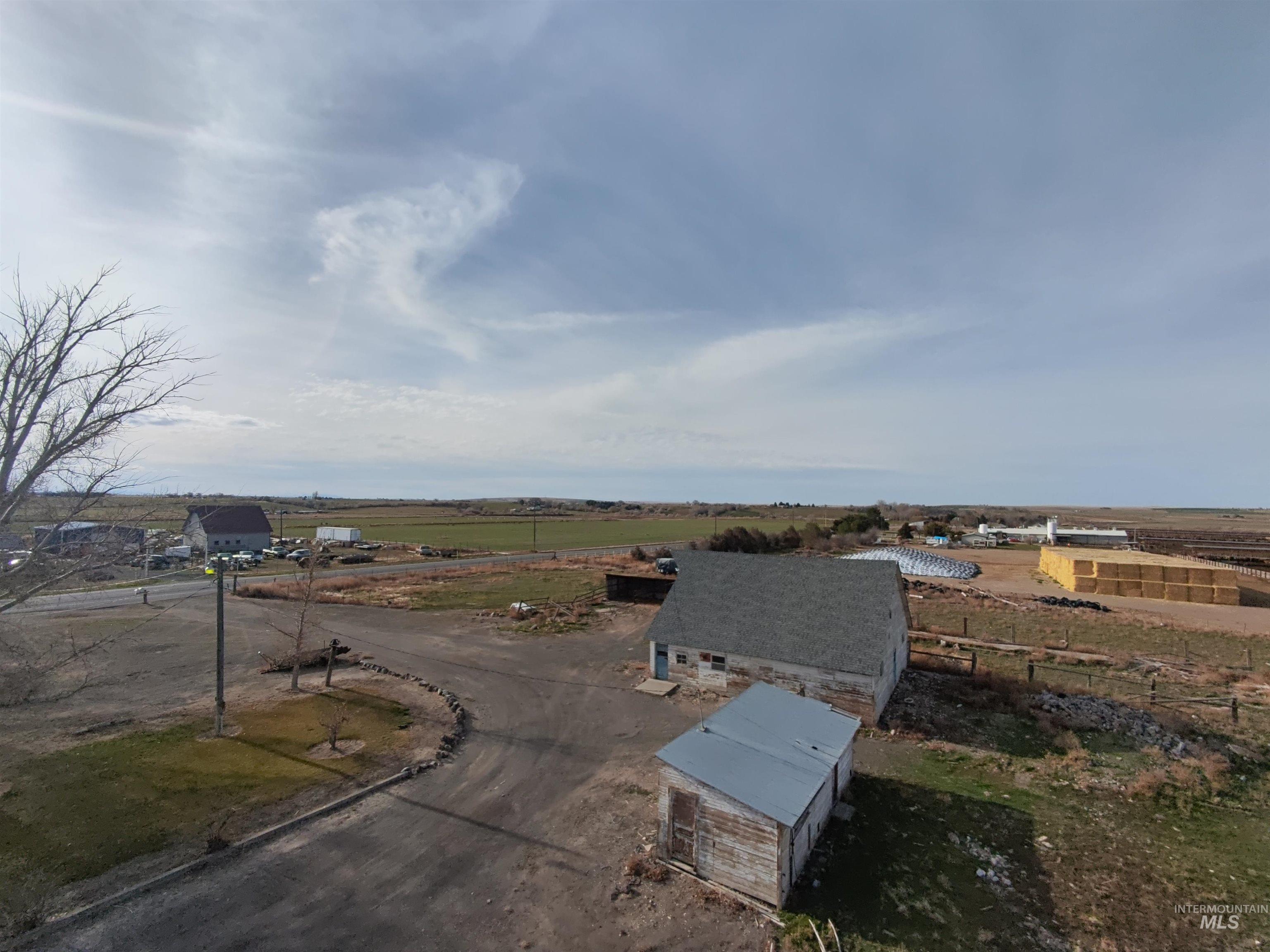 19878 Highway 30, Buhl, Idaho 83316, 3 Bedrooms, 1 Bathroom, Residential For Sale, Price $374,500,MLS 98959792