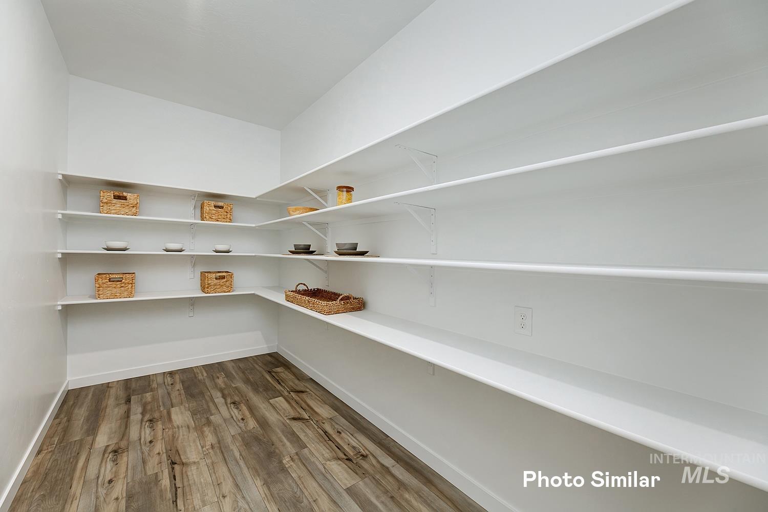 1263 S Bobby Ave, Kuna, Idaho 83634, 3 Bedrooms, 2.5 Bathrooms, Residential For Sale, Price $474,750,MLS 98959793