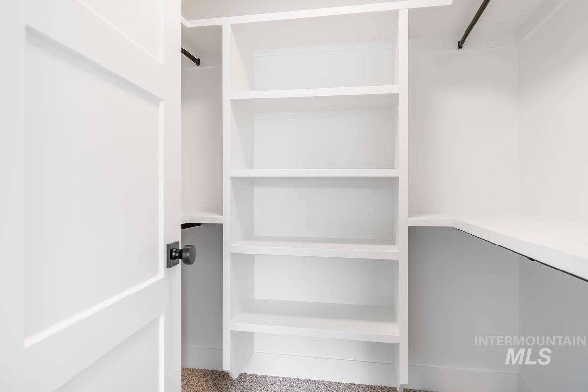 921 E 23rd Ave., Jerome, Idaho 83338, 4 Bedrooms, 2 Bathrooms, Residential For Sale, Price $379,000,MLS 98959795