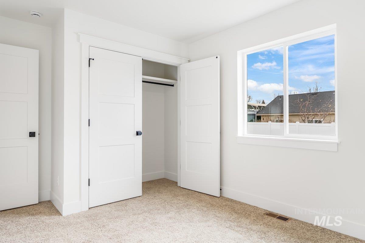 921 E 23rd Ave., Jerome, Idaho 83338, 4 Bedrooms, 2 Bathrooms, Residential For Sale, Price $379,000,MLS 98959795