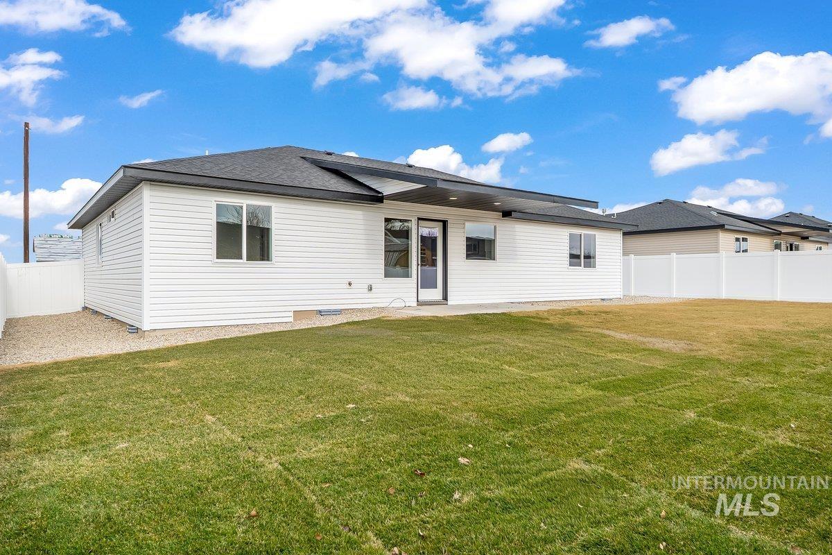 921 E 23rd Ave., Jerome, Idaho 83338, 4 Bedrooms, 2 Bathrooms, Residential For Sale, Price $379,000,MLS 98959795