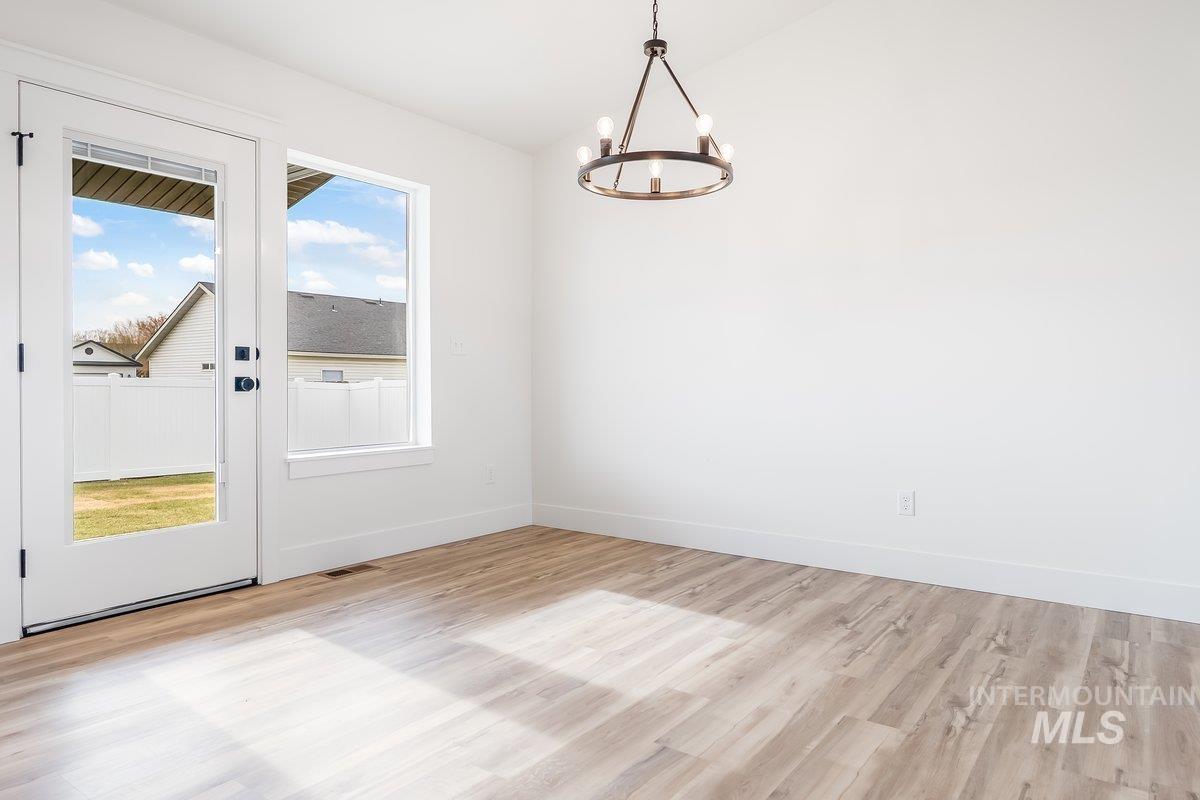 921 E 23rd Ave., Jerome, Idaho 83338, 4 Bedrooms, 2 Bathrooms, Residential For Sale, Price $379,000,MLS 98959795