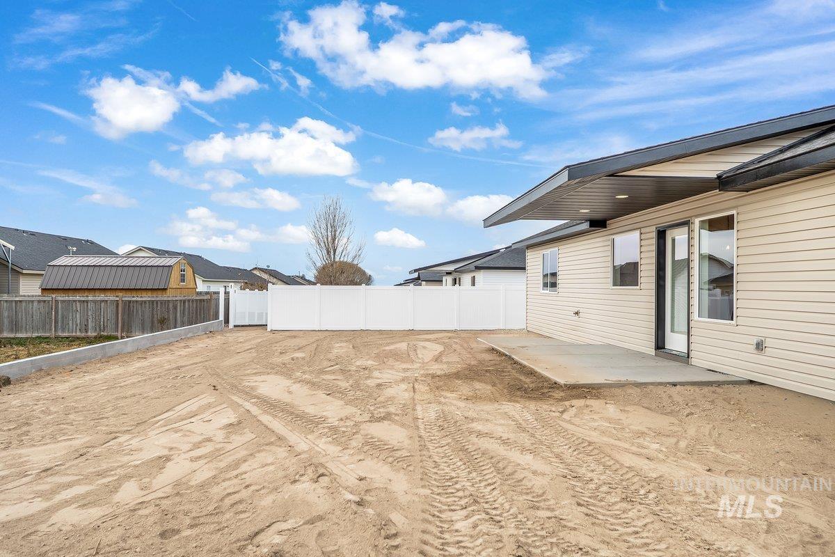 925 E 23rd Ave., Jerome, Idaho 83338, 4 Bedrooms, 2 Bathrooms, Residential For Sale, Price $379,000,MLS 98959800