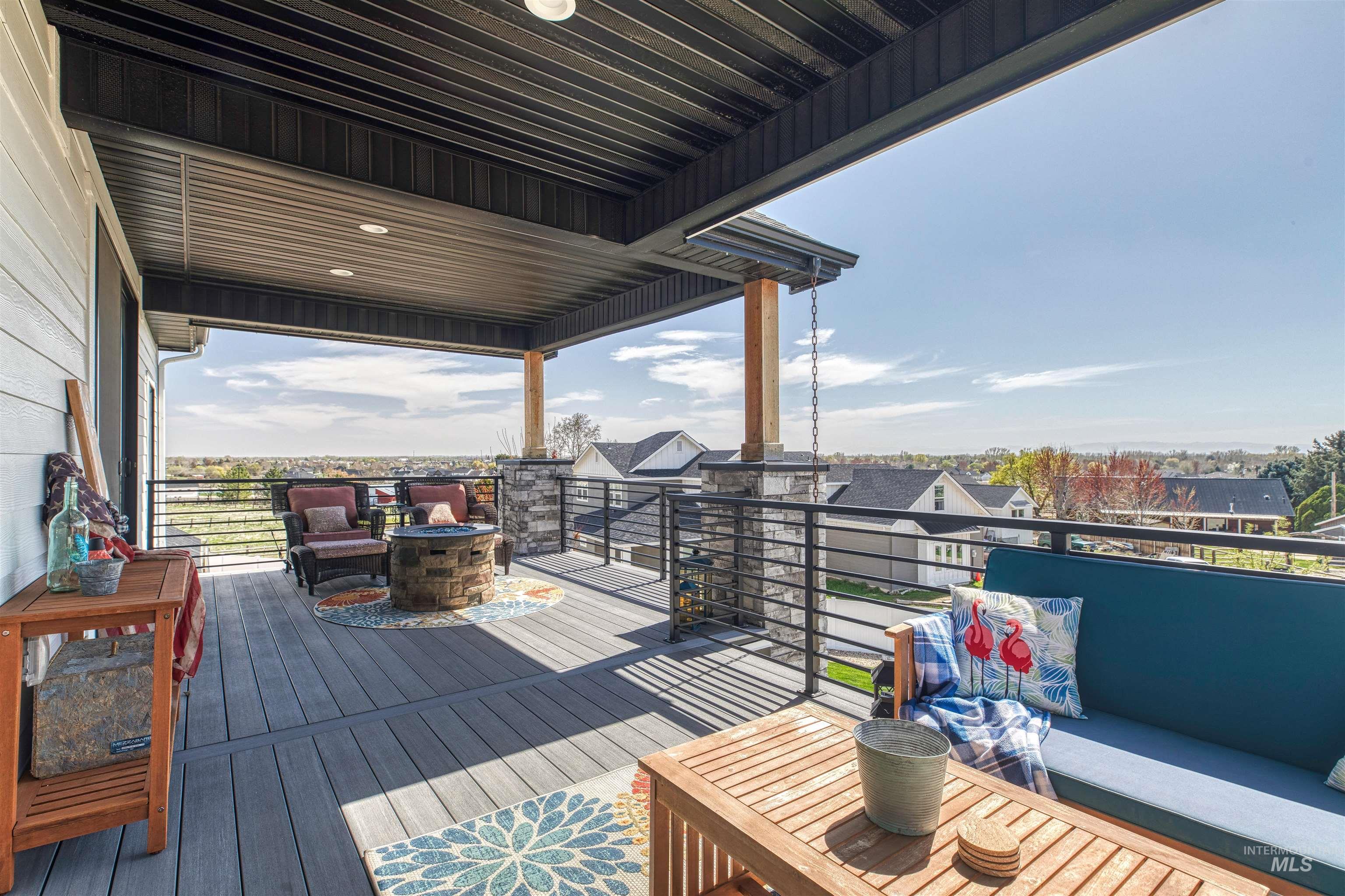 8627 Latimore Ln., Middleton, Idaho 83644, 4 Bedrooms, 3.5 Bathrooms, Residential For Sale, Price $1,025,000,MLS 98959808