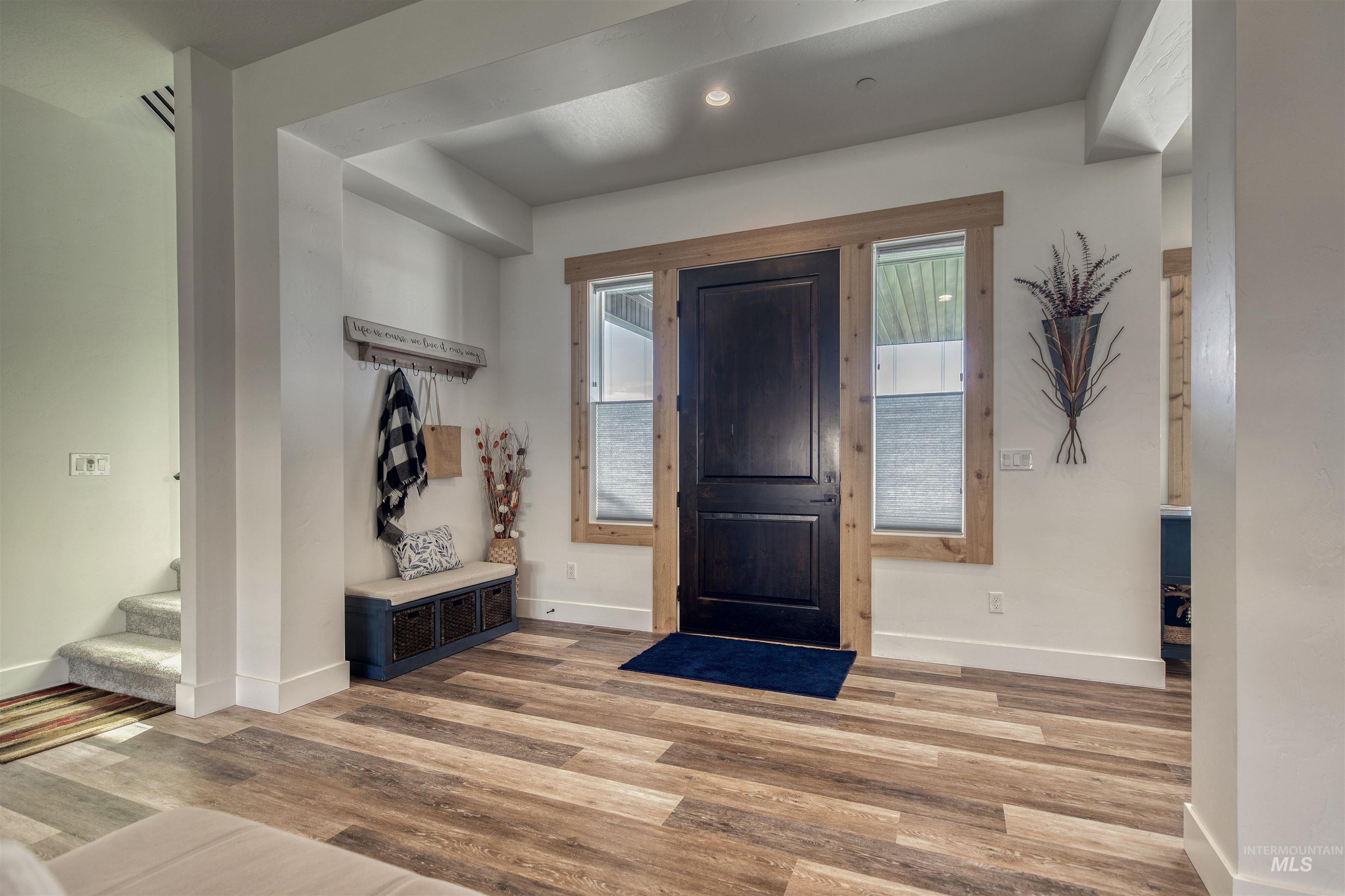 8627 Latimore Ln., Middleton, Idaho 83644, 4 Bedrooms, 3.5 Bathrooms, Residential For Sale, Price $1,025,000,MLS 98959808