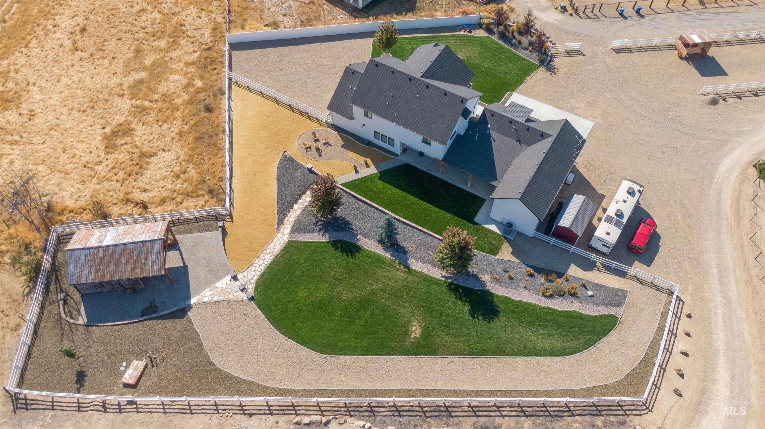 8627 Latimore Ln., Middleton, Idaho 83644, 4 Bedrooms, 3.5 Bathrooms, Residential For Sale, Price $1,025,000,MLS 98959808