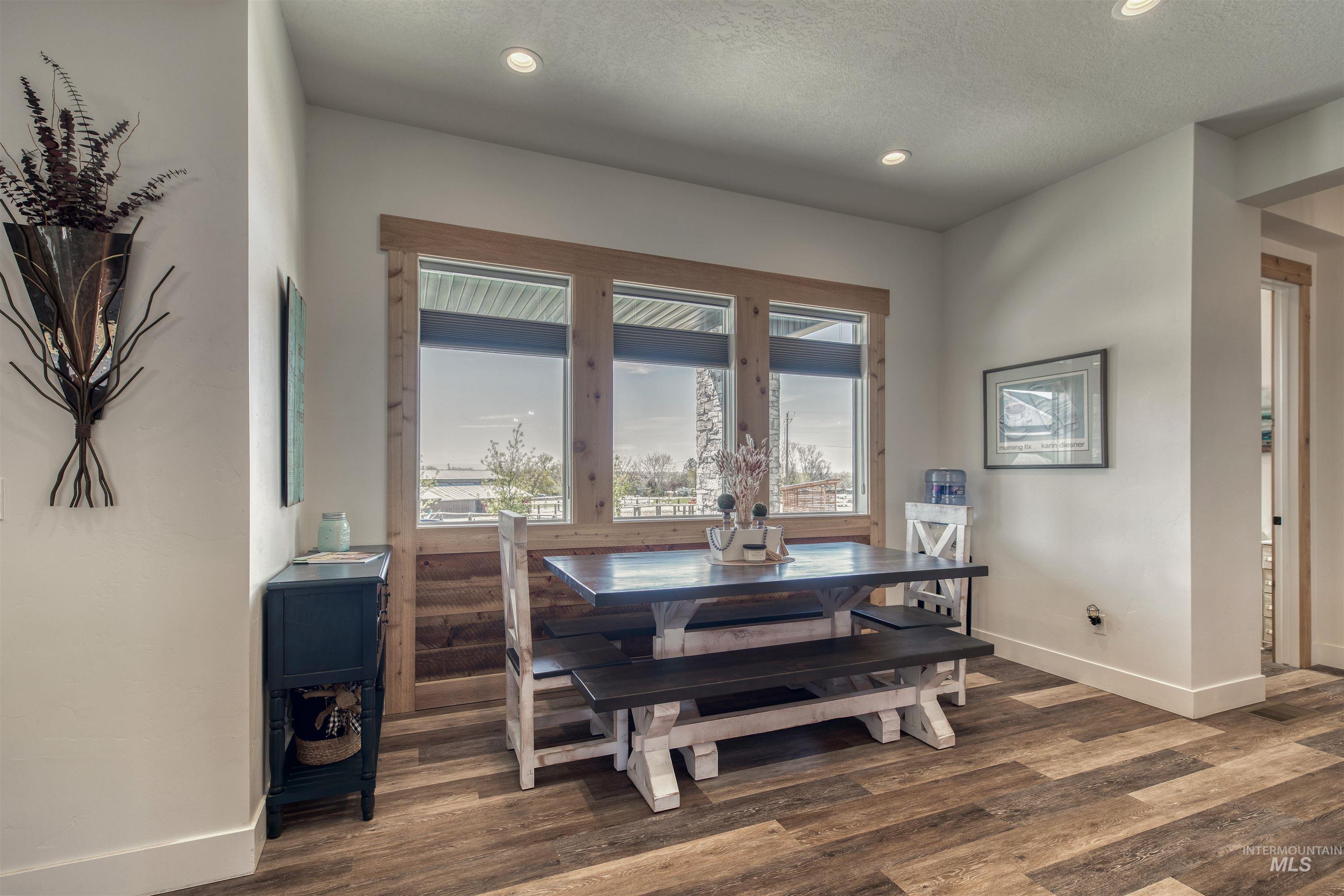 8627 Latimore Ln., Middleton, Idaho 83644, 4 Bedrooms, 3.5 Bathrooms, Residential For Sale, Price $1,025,000,MLS 98959808