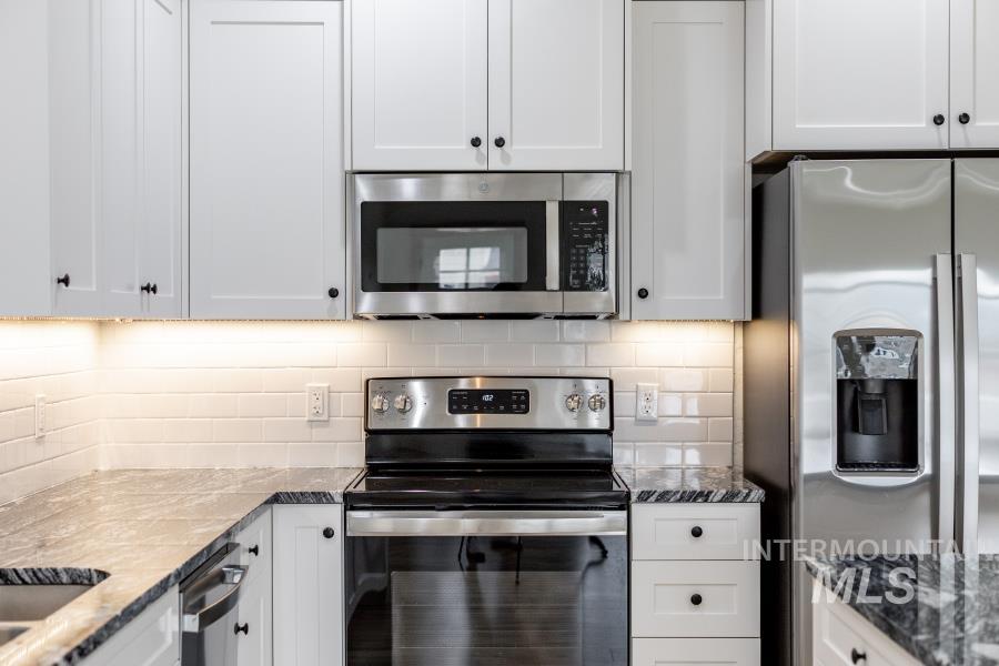 1179 Edington Ave, Moscow, Idaho 83843, 3 Bedrooms, 2.5 Bathrooms, Residential For Sale, Price $429,000,MLS 98959820