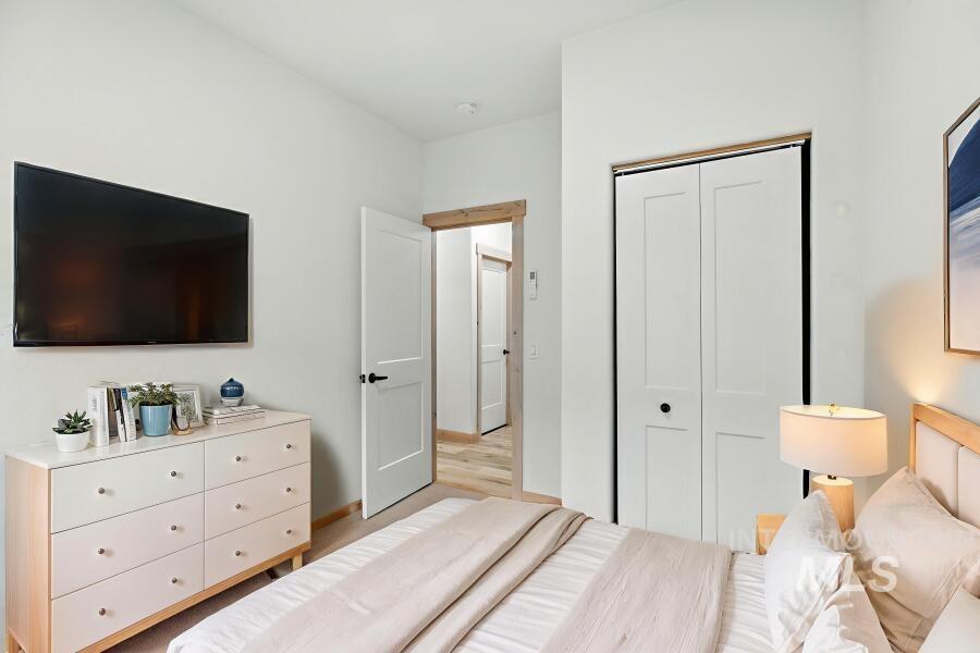 1179 Edington Ave, Moscow, Idaho 83843, 3 Bedrooms, 2.5 Bathrooms, Residential For Sale, Price $429,000,MLS 98959820