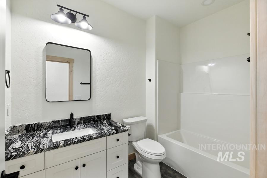 1179 Edington Ave, Moscow, Idaho 83843, 3 Bedrooms, 2.5 Bathrooms, Residential For Sale, Price $429,000,MLS 98959820