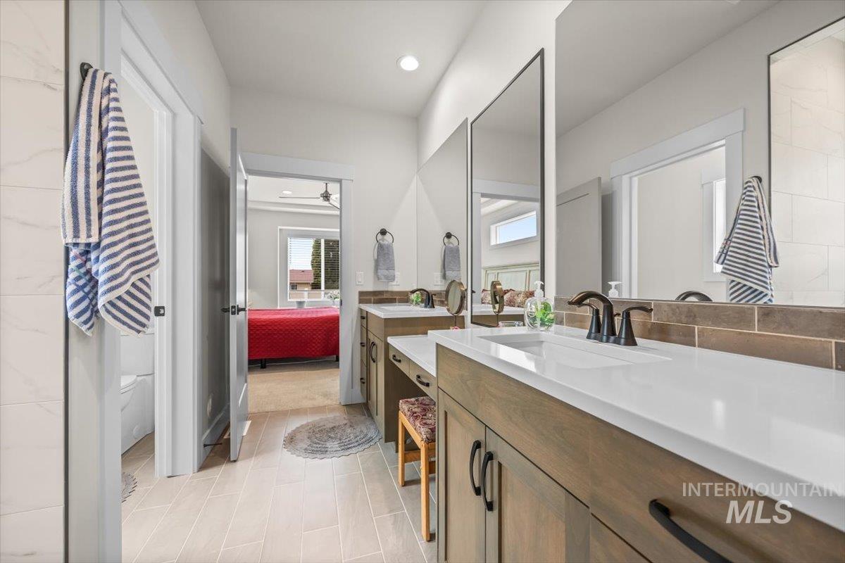 1529 N Parkshire Way, Meridian, Idaho 83642, 3 Bedrooms, 2 Bathrooms, Residential For Sale, Price $534,000,MLS 98959840