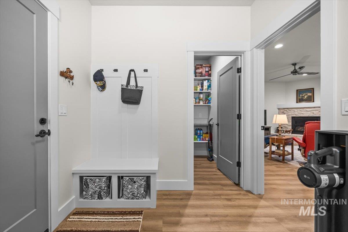 1529 N Parkshire Way, Meridian, Idaho 83642, 3 Bedrooms, 2 Bathrooms, Residential For Sale, Price $534,000,MLS 98959840