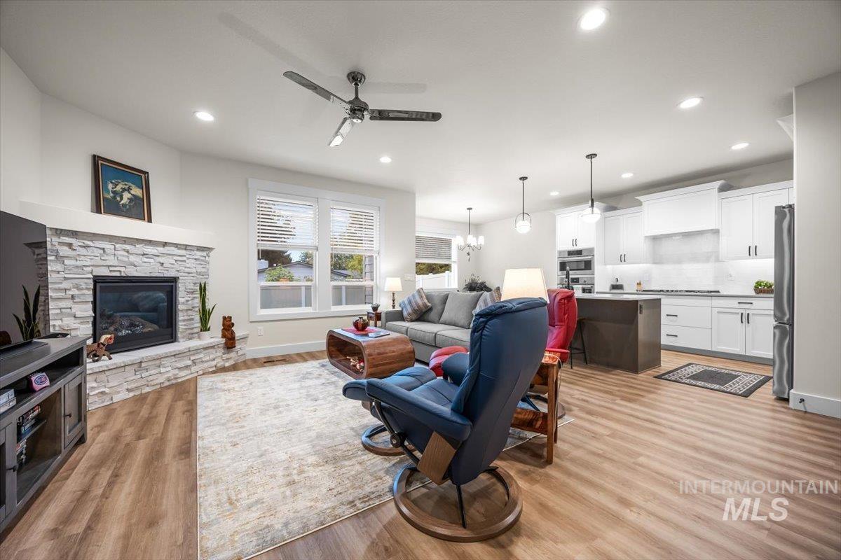 1529 N Parkshire Way, Meridian, Idaho 83642, 3 Bedrooms, 2 Bathrooms, Residential For Sale, Price $534,000,MLS 98959840