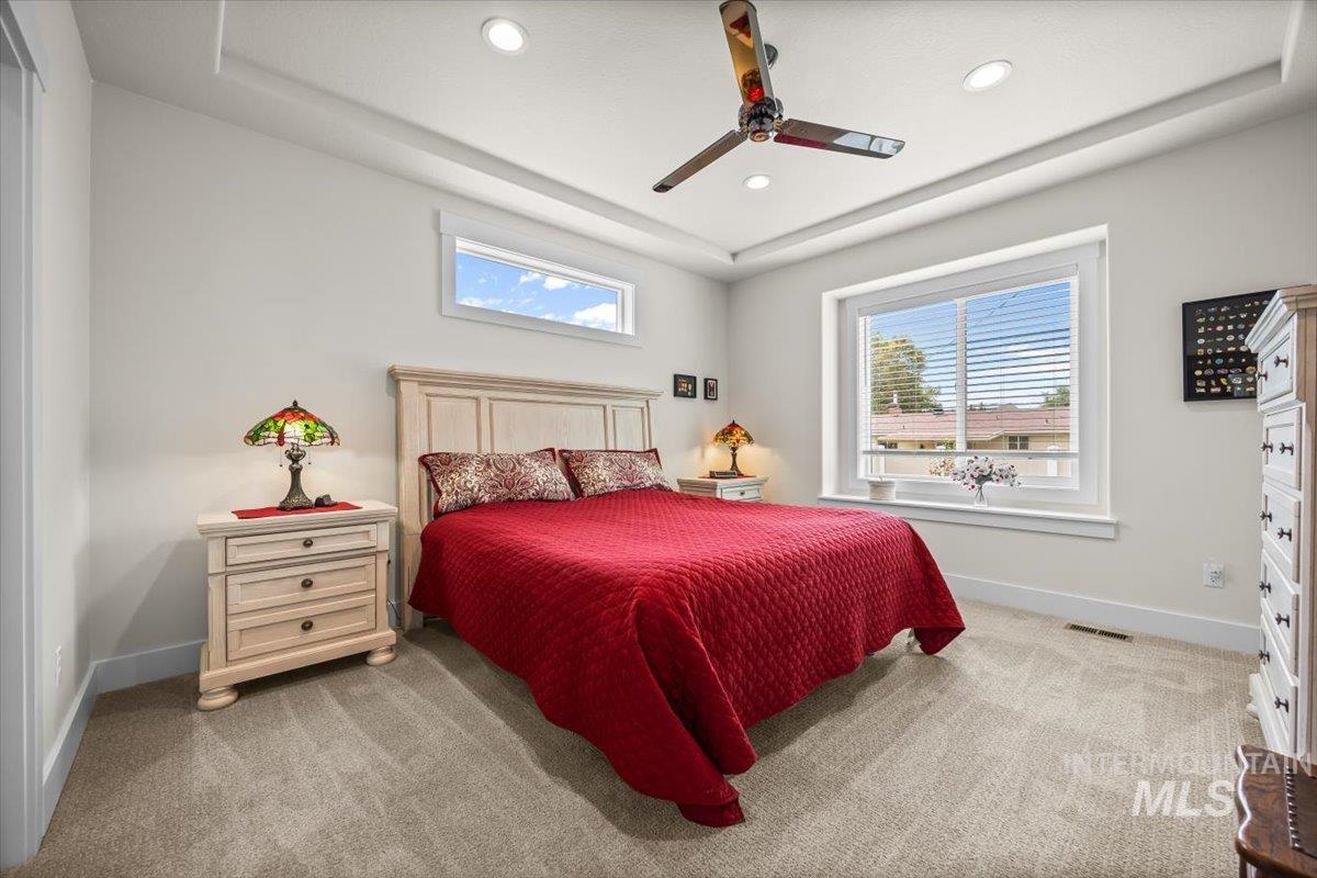 1529 N Parkshire Way, Meridian, Idaho 83642, 3 Bedrooms, 2 Bathrooms, Residential For Sale, Price $534,000,MLS 98959840