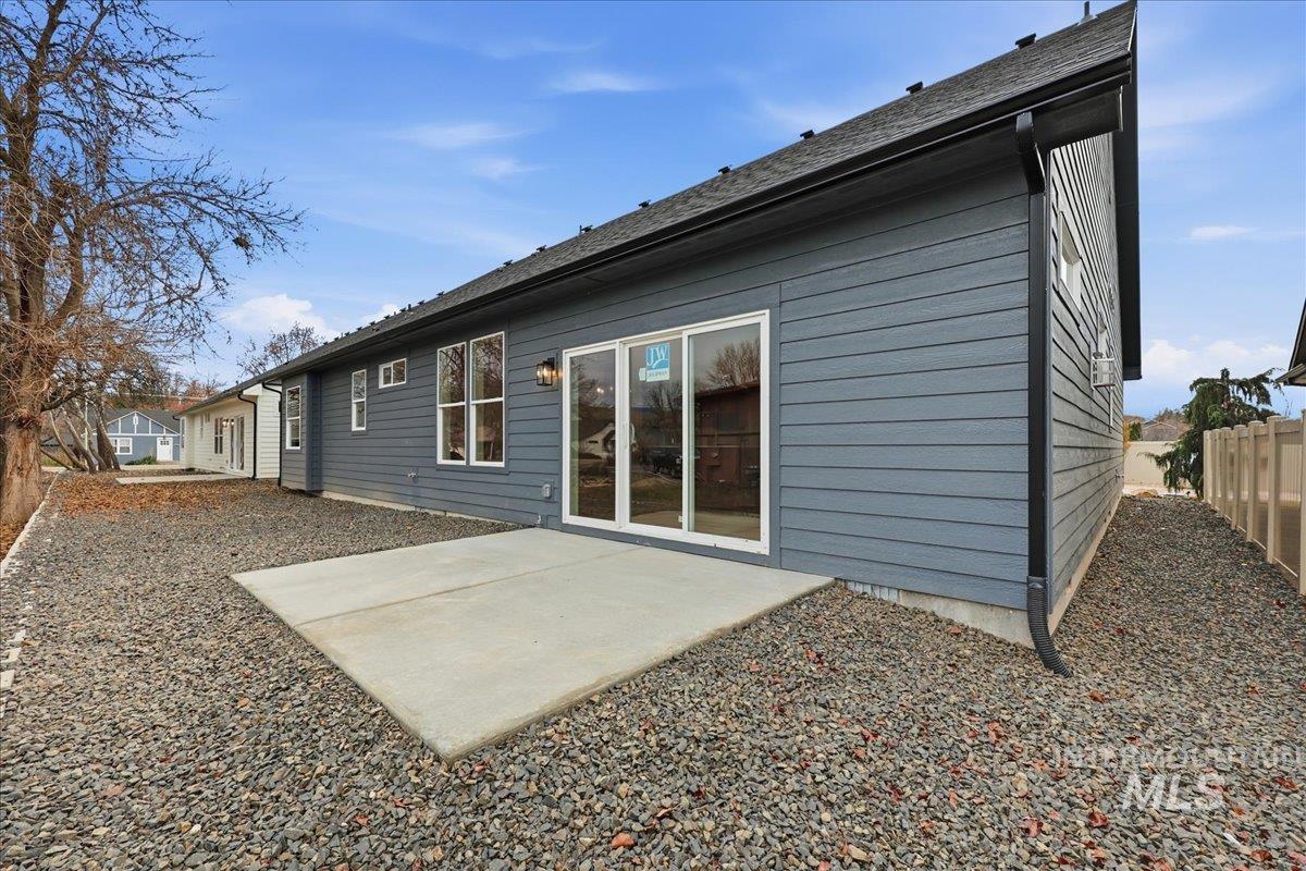 5055 N Pierce Park Lane, Boise, Idaho 83714, 4 Bedrooms, 3 Bathrooms, Residential For Sale, Price $680,000,MLS 98959856