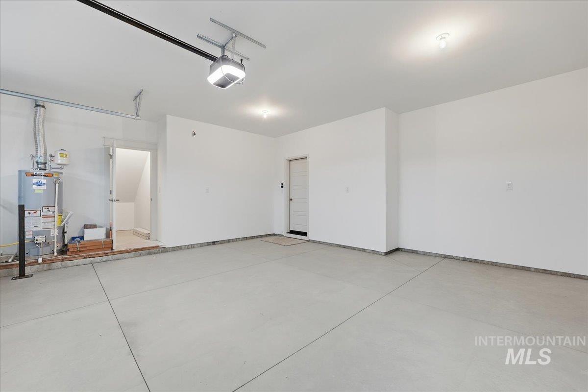 5055 N Pierce Park Lane, Boise, Idaho 83714, 4 Bedrooms, 3 Bathrooms, Residential For Sale, Price $680,000,MLS 98959856