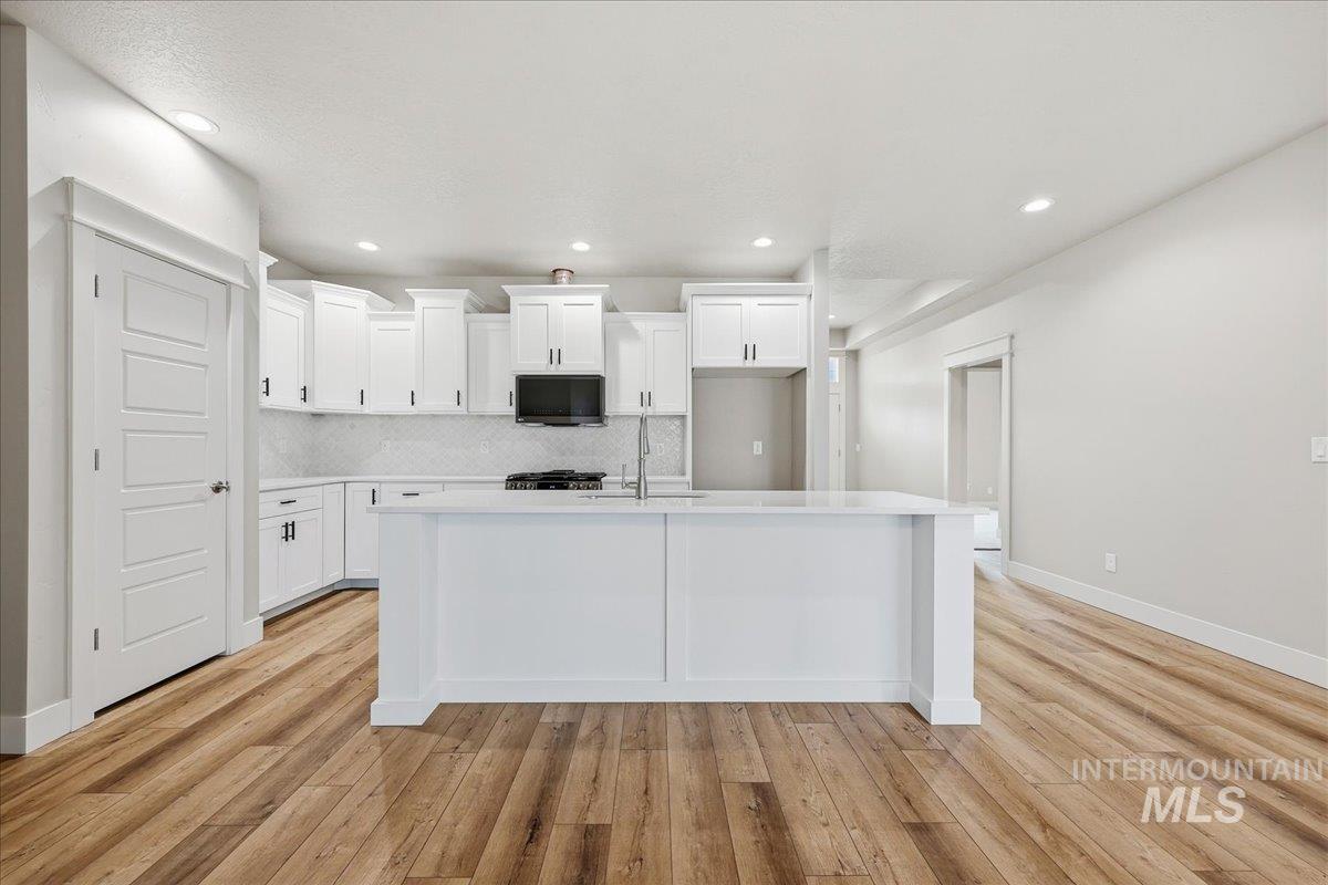 5067 N Pierce Park Lane, Boise, Idaho 83714, 4 Bedrooms, 3 Bathrooms, Residential For Sale, Price $680,000,MLS 98959857