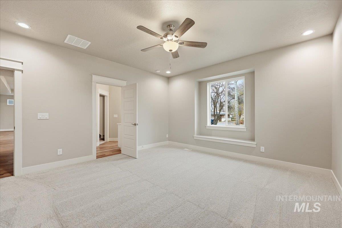 5067 N Pierce Park Lane, Boise, Idaho 83714, 4 Bedrooms, 3 Bathrooms, Residential For Sale, Price $680,000,MLS 98959857