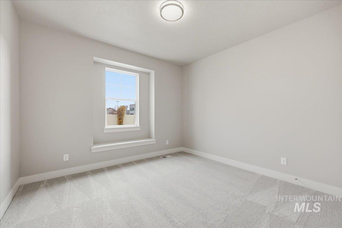 5067 N Pierce Park Lane, Boise, Idaho 83714, 4 Bedrooms, 3 Bathrooms, Residential For Sale, Price $680,000,MLS 98959857