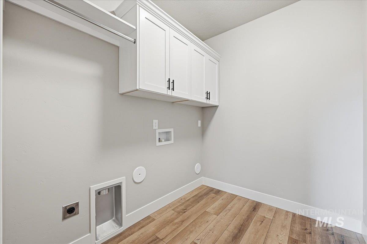 5067 N Pierce Park Lane, Boise, Idaho 83714, 4 Bedrooms, 3 Bathrooms, Residential For Sale, Price $680,000,MLS 98959857