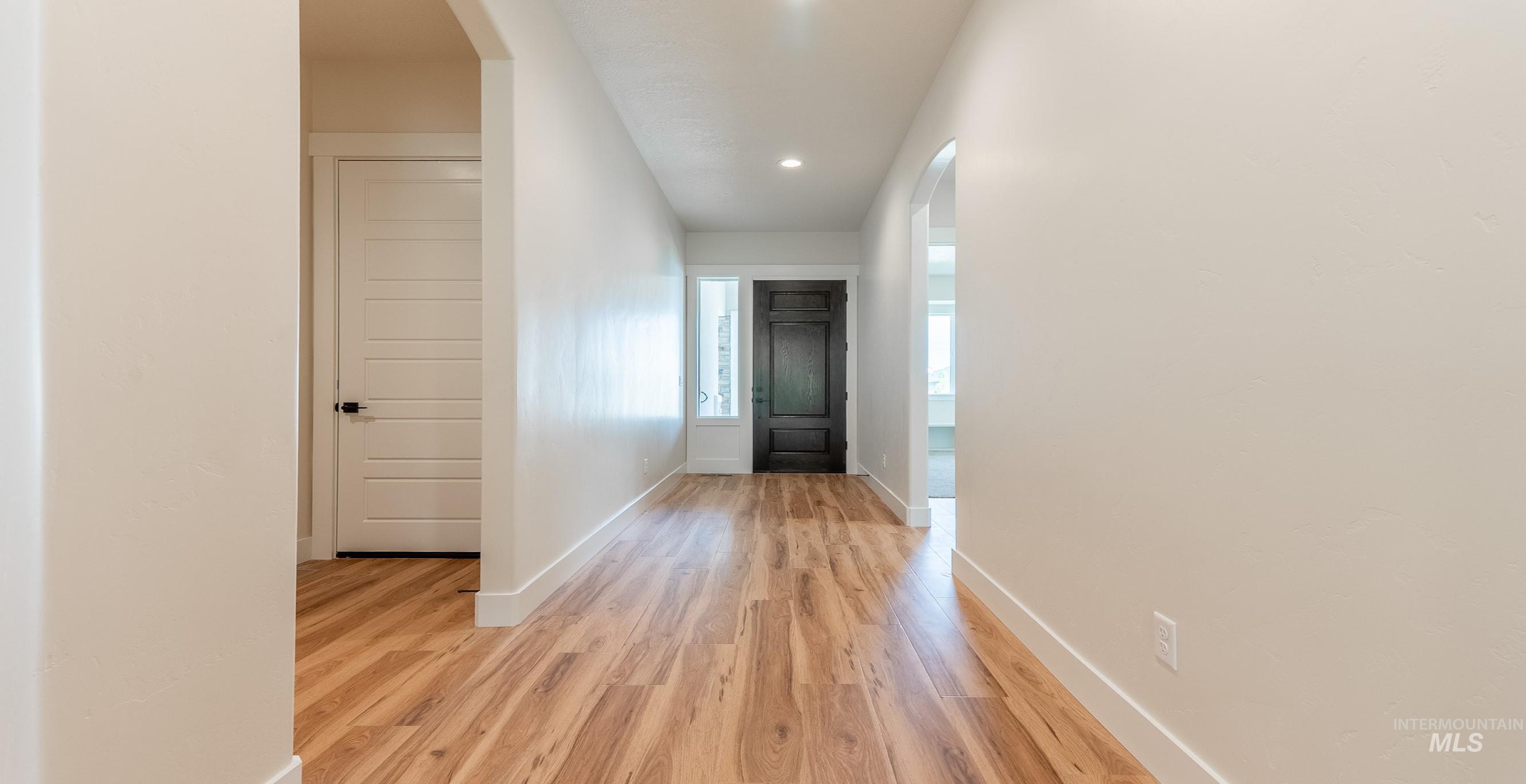 1277 W Eiger Drive, Nampa, Idaho 83686, 3 Bedrooms, 2.5 Bathrooms, Residential For Sale, Price $529,900,MLS 98959863