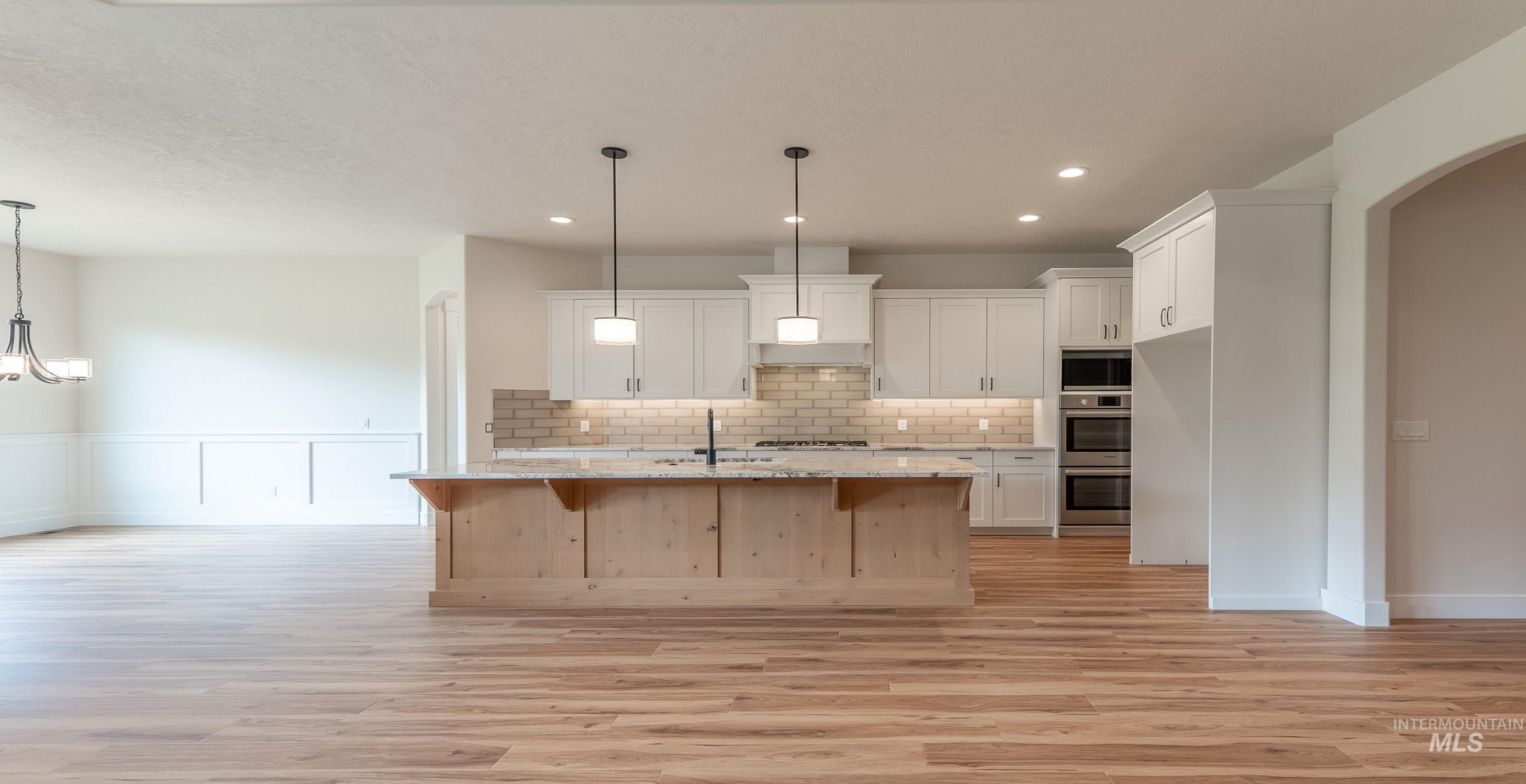 1277 W Eiger Drive, Nampa, Idaho 83686, 3 Bedrooms, 2.5 Bathrooms, Residential For Sale, Price $529,900,MLS 98959863