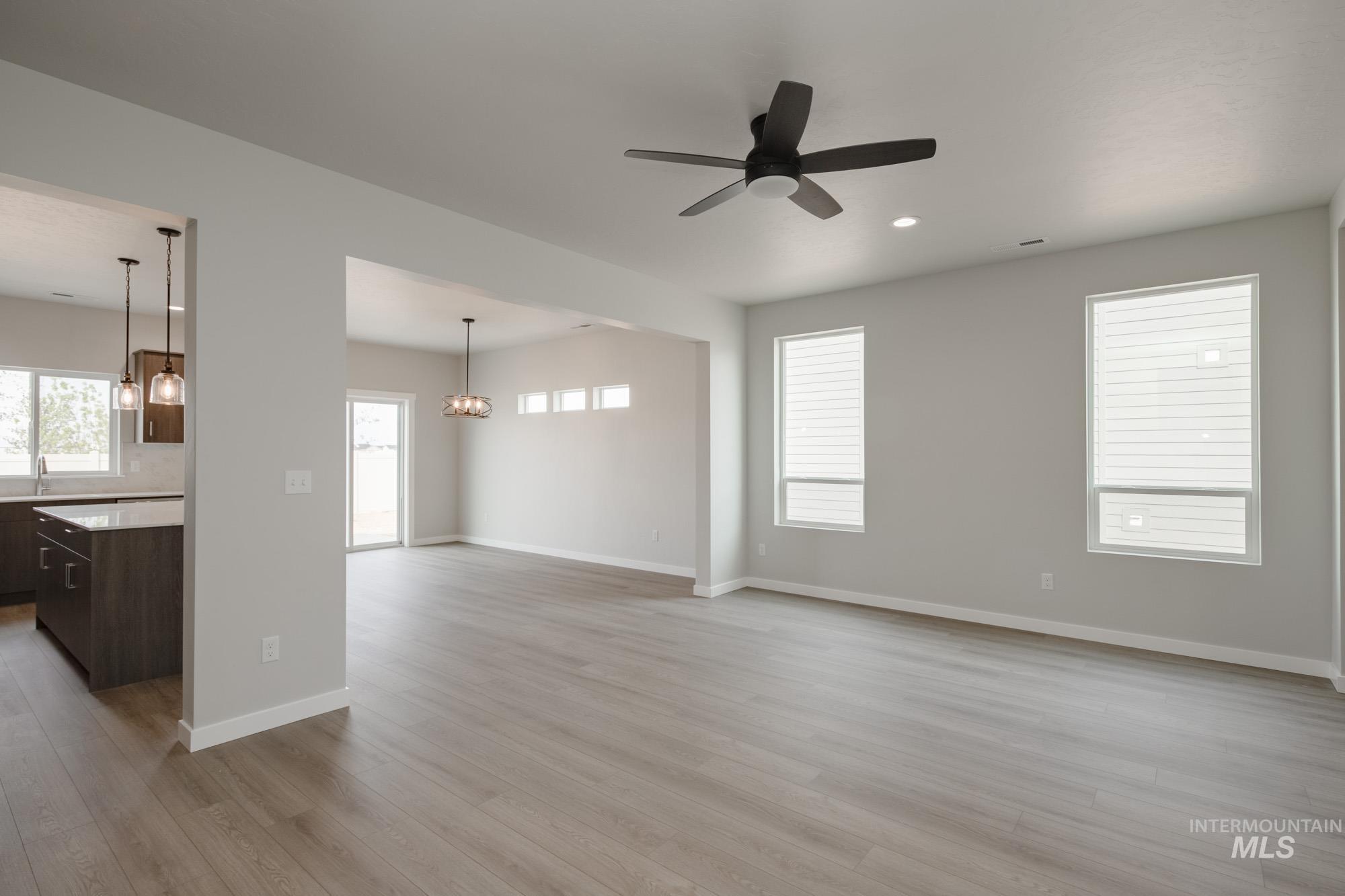 4197 N Delphi Ave, Meridian, Idaho 83646, 3 Bedrooms, 2.5 Bathrooms, Residential For Sale, Price $454,990,MLS 98959868