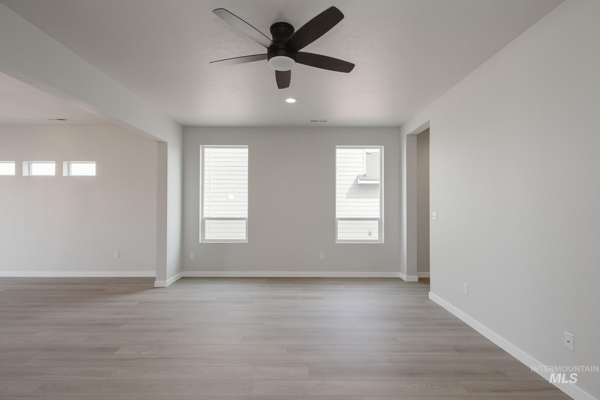 4197 N Delphi Ave, Meridian, Idaho 83646, 3 Bedrooms, 2.5 Bathrooms, Residential For Sale, Price $454,990,MLS 98959868