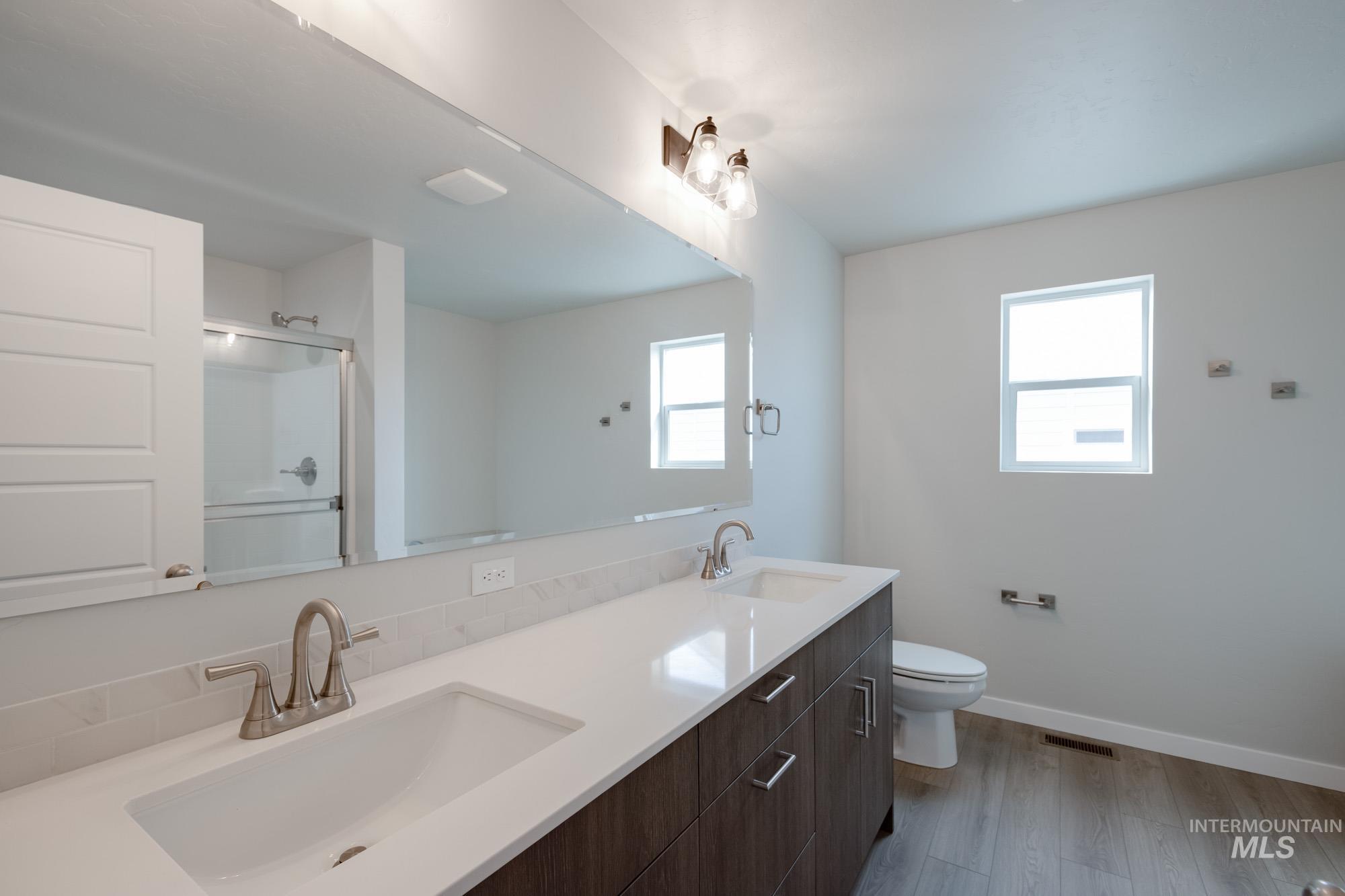 4197 N Delphi Ave, Meridian, Idaho 83646, 3 Bedrooms, 2.5 Bathrooms, Residential For Sale, Price $454,990,MLS 98959868