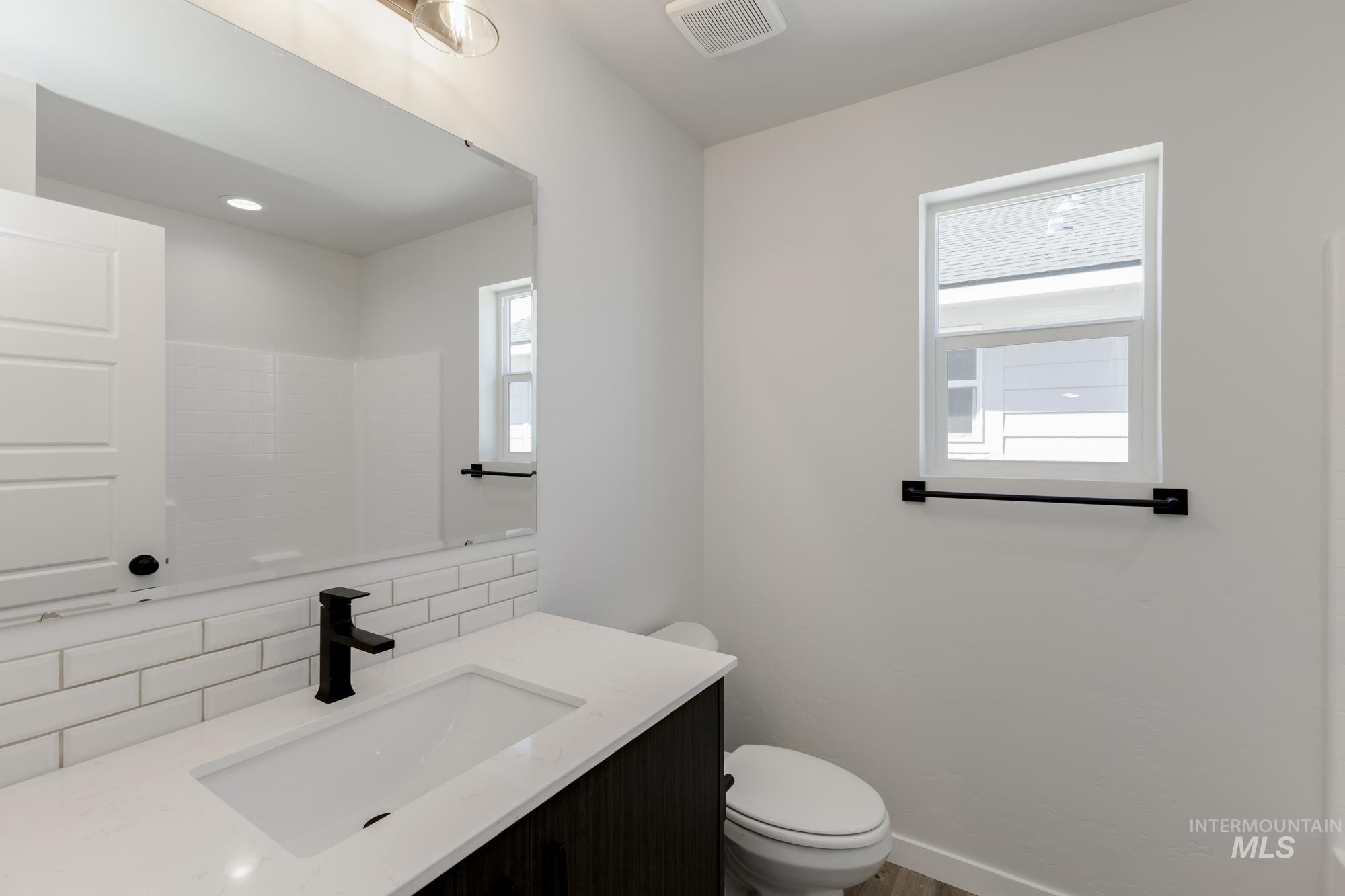 4256 E Kalinga St, Meridian, Idaho 83642, 3 Bedrooms, 2.5 Bathrooms, Residential For Sale, Price $429,990,MLS 98959889