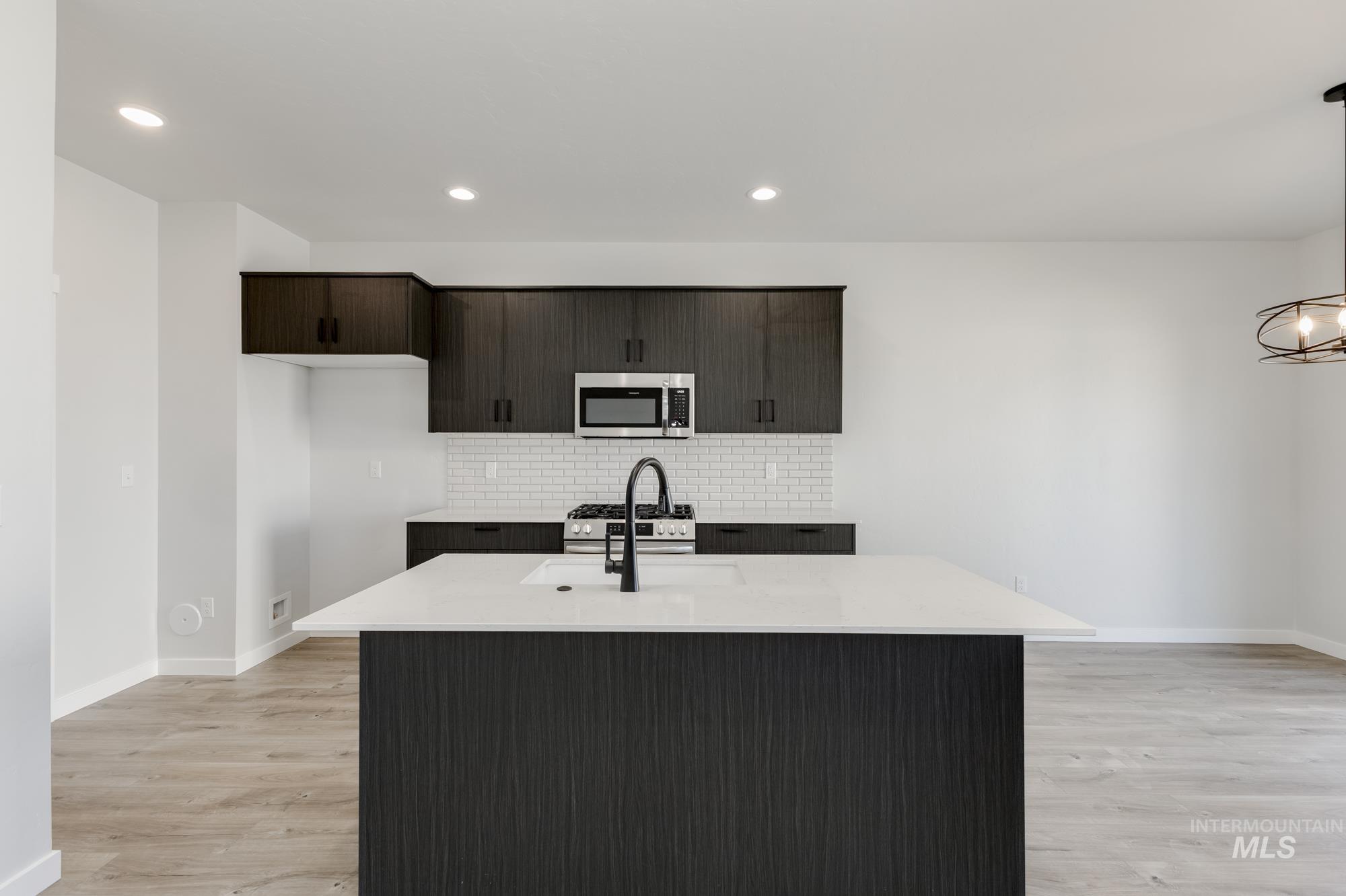 4256 E Kalinga St, Meridian, Idaho 83642, 3 Bedrooms, 2.5 Bathrooms, Residential For Sale, Price $429,990,MLS 98959889