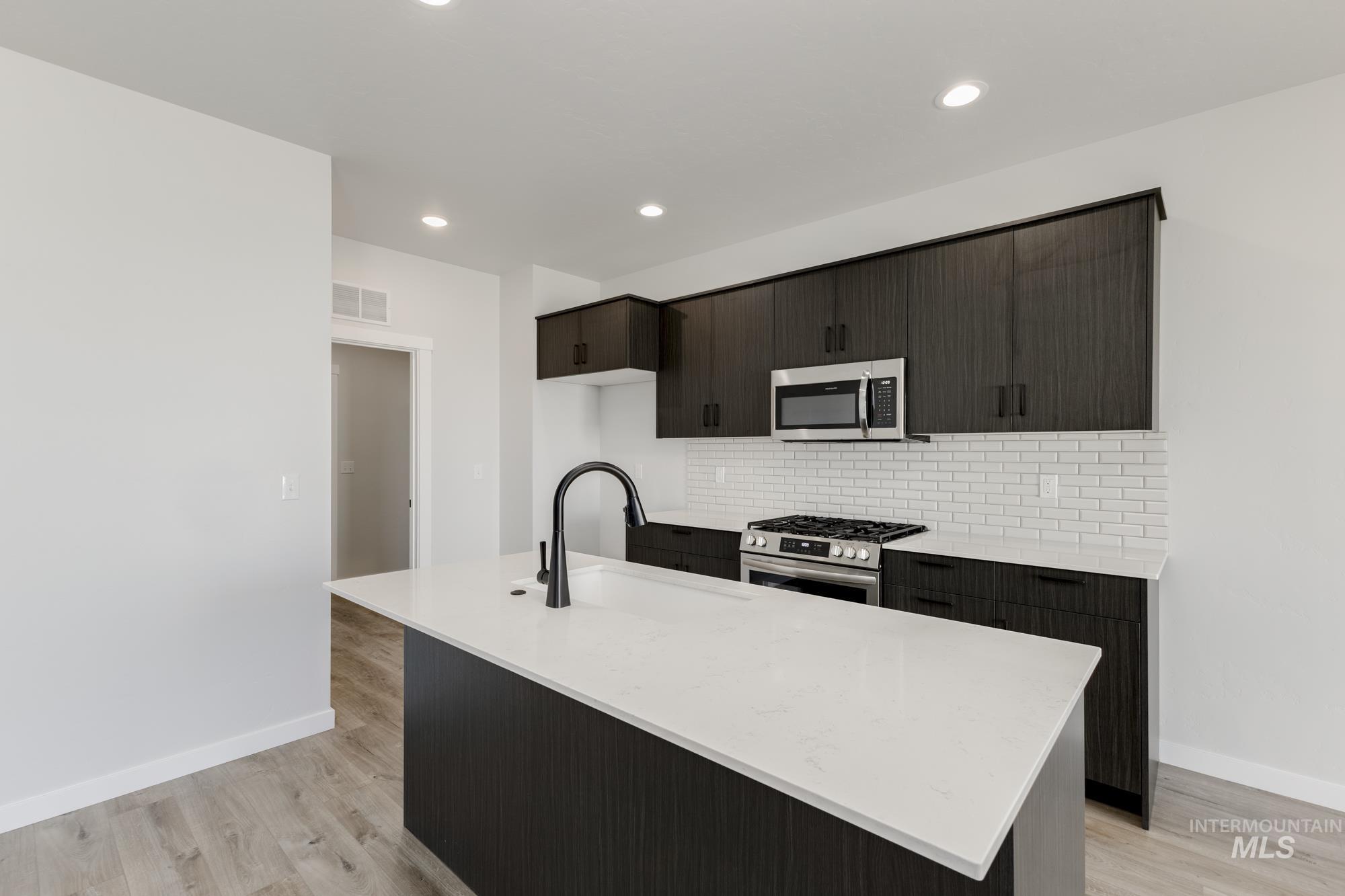 4256 E Kalinga St, Meridian, Idaho 83642, 3 Bedrooms, 2.5 Bathrooms, Residential For Sale, Price $429,990,MLS 98959889