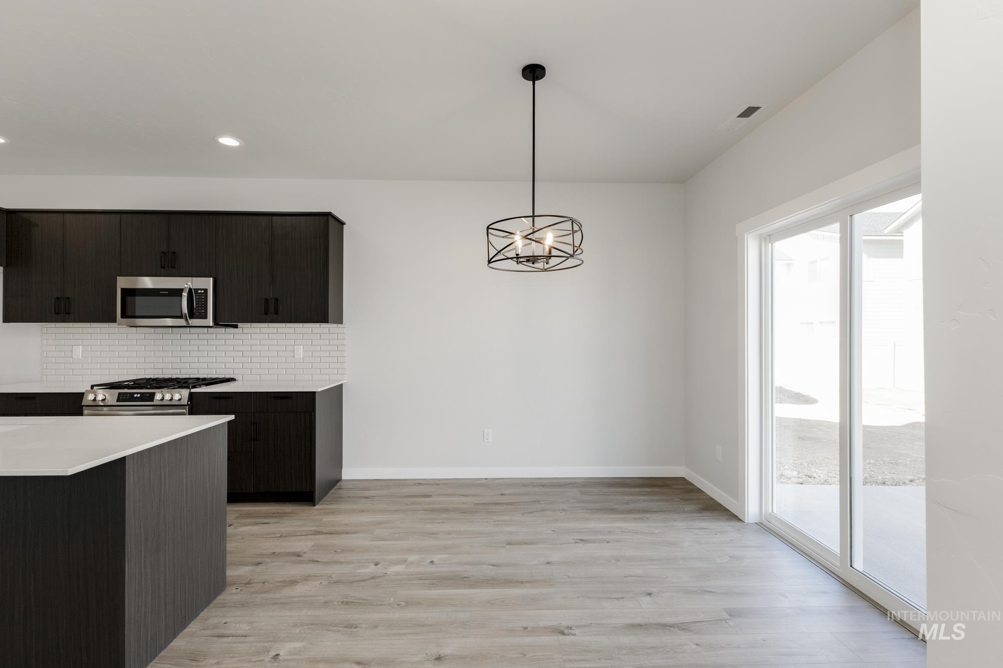 4256 E Kalinga St, Meridian, Idaho 83642, 3 Bedrooms, 2.5 Bathrooms, Residential For Sale, Price $429,990,MLS 98959889