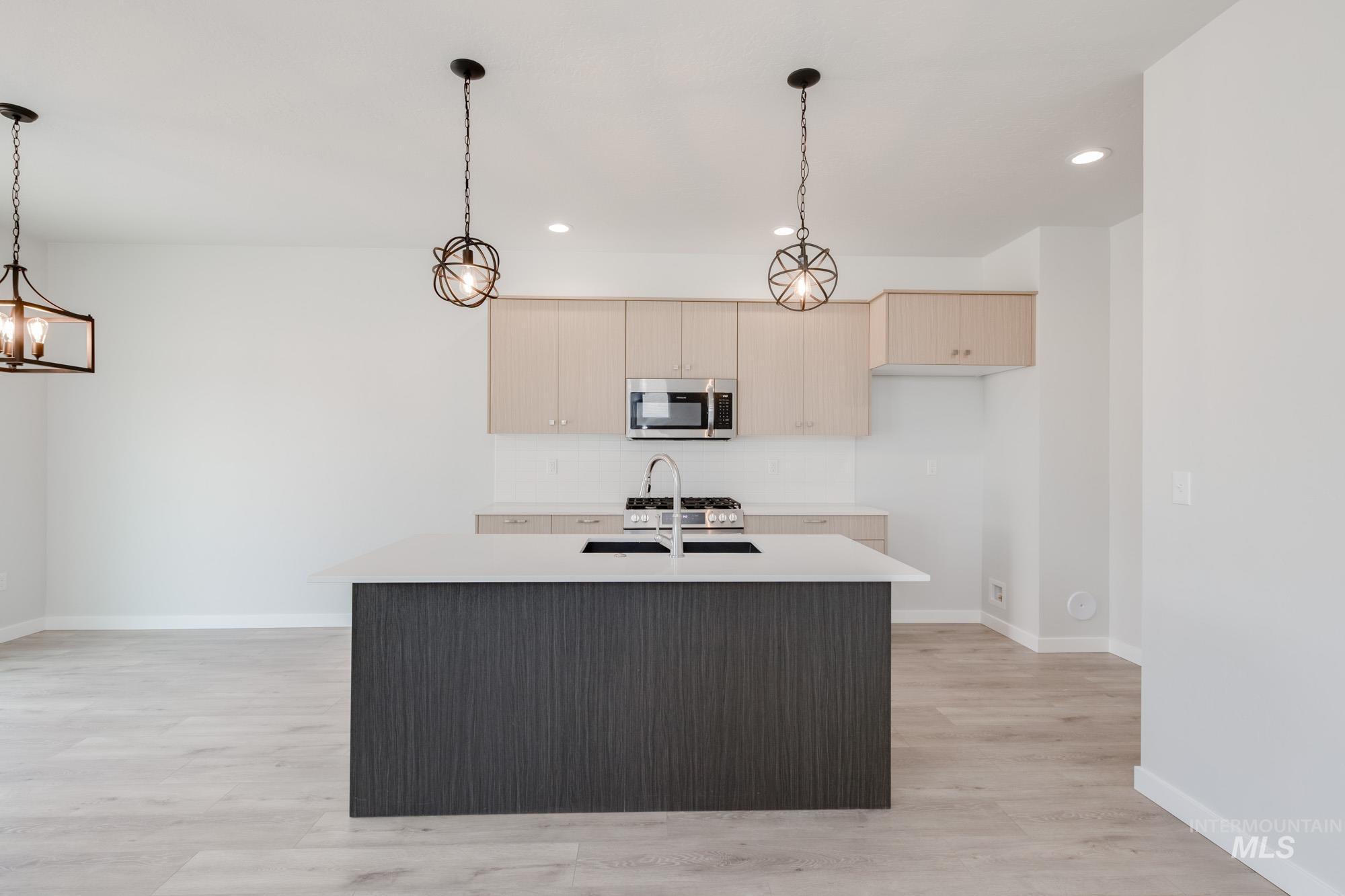 5022 S Amorita Ave, Meridian, Idaho 83709, 3 Bedrooms, 2.5 Bathrooms, Residential For Sale, Price $409,990,MLS 98959897