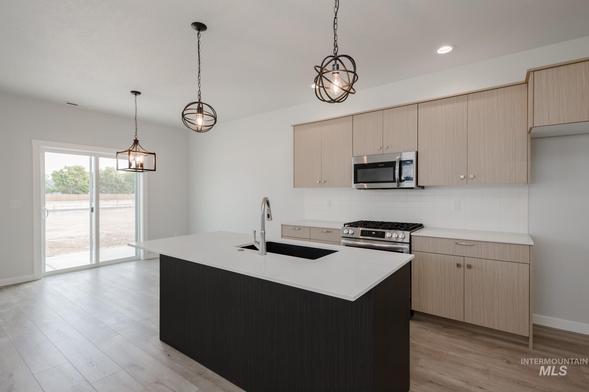 5022 S Amorita Ave, Meridian, Idaho 83709, 3 Bedrooms, 2.5 Bathrooms, Residential For Sale, Price $409,990,MLS 98959897