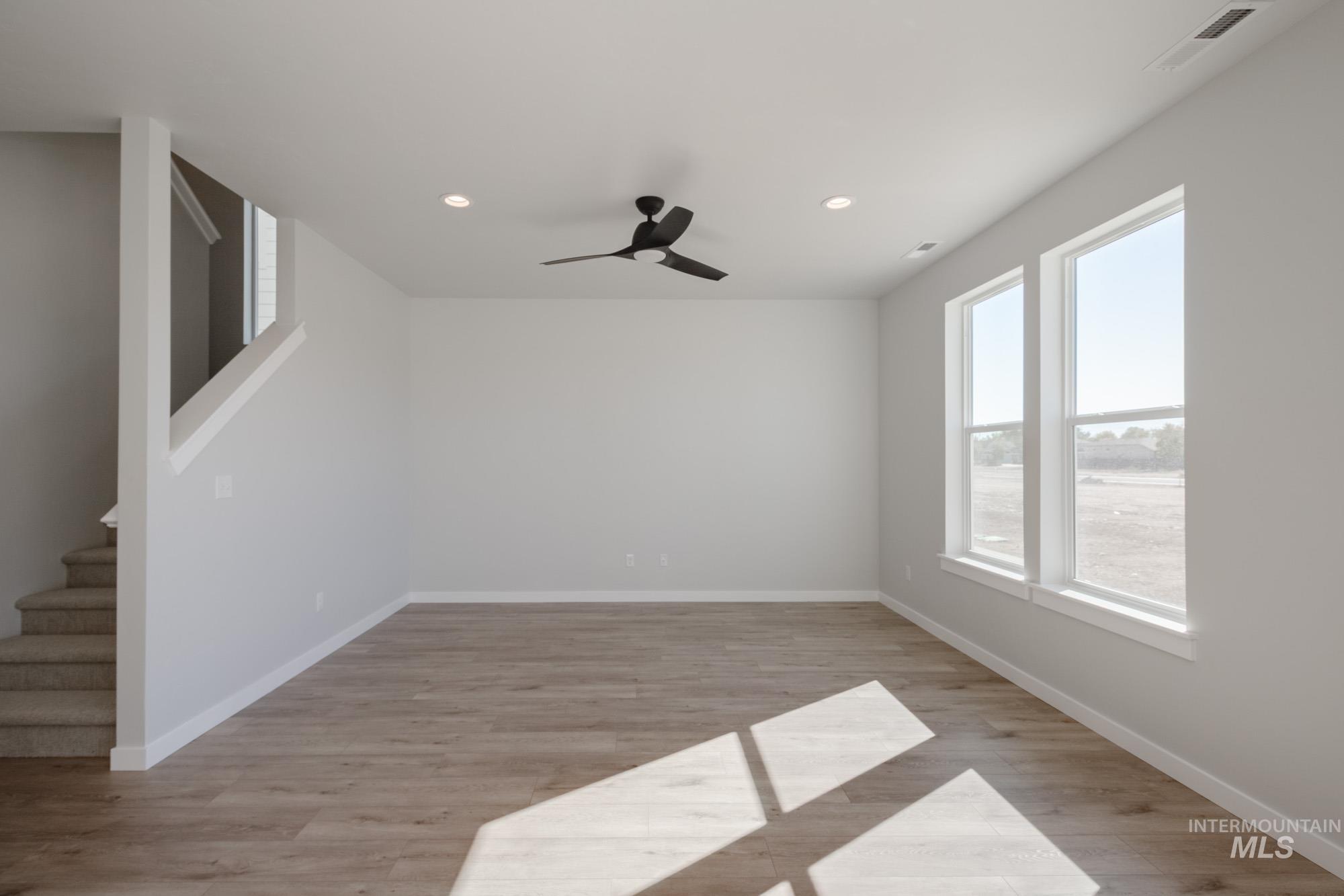 4191 E Hillsong St, Meridian, Idaho 83642, 3 Bedrooms, 2.5 Bathrooms, Residential For Sale, Price $434,990,MLS 98959899