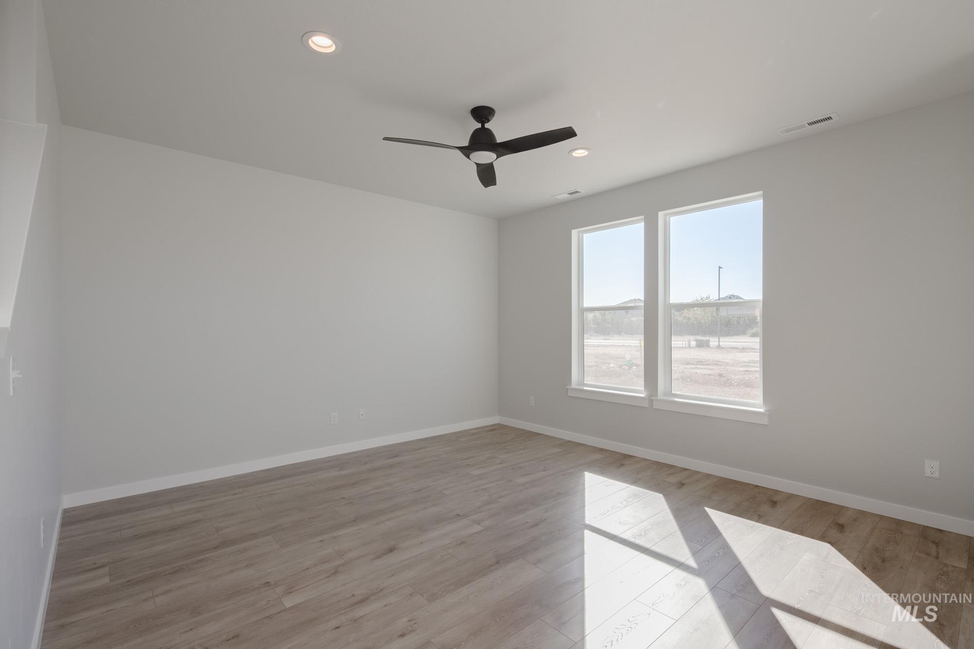 4191 E Hillsong St, Meridian, Idaho 83642, 3 Bedrooms, 2.5 Bathrooms, Residential For Sale, Price $434,990,MLS 98959899