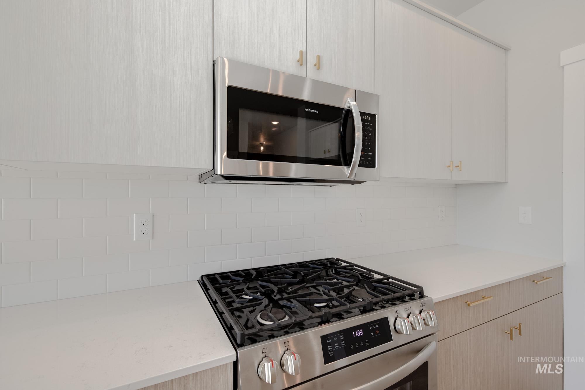 4191 E Hillsong St, Meridian, Idaho 83642, 3 Bedrooms, 2.5 Bathrooms, Residential For Sale, Price $434,990,MLS 98959899