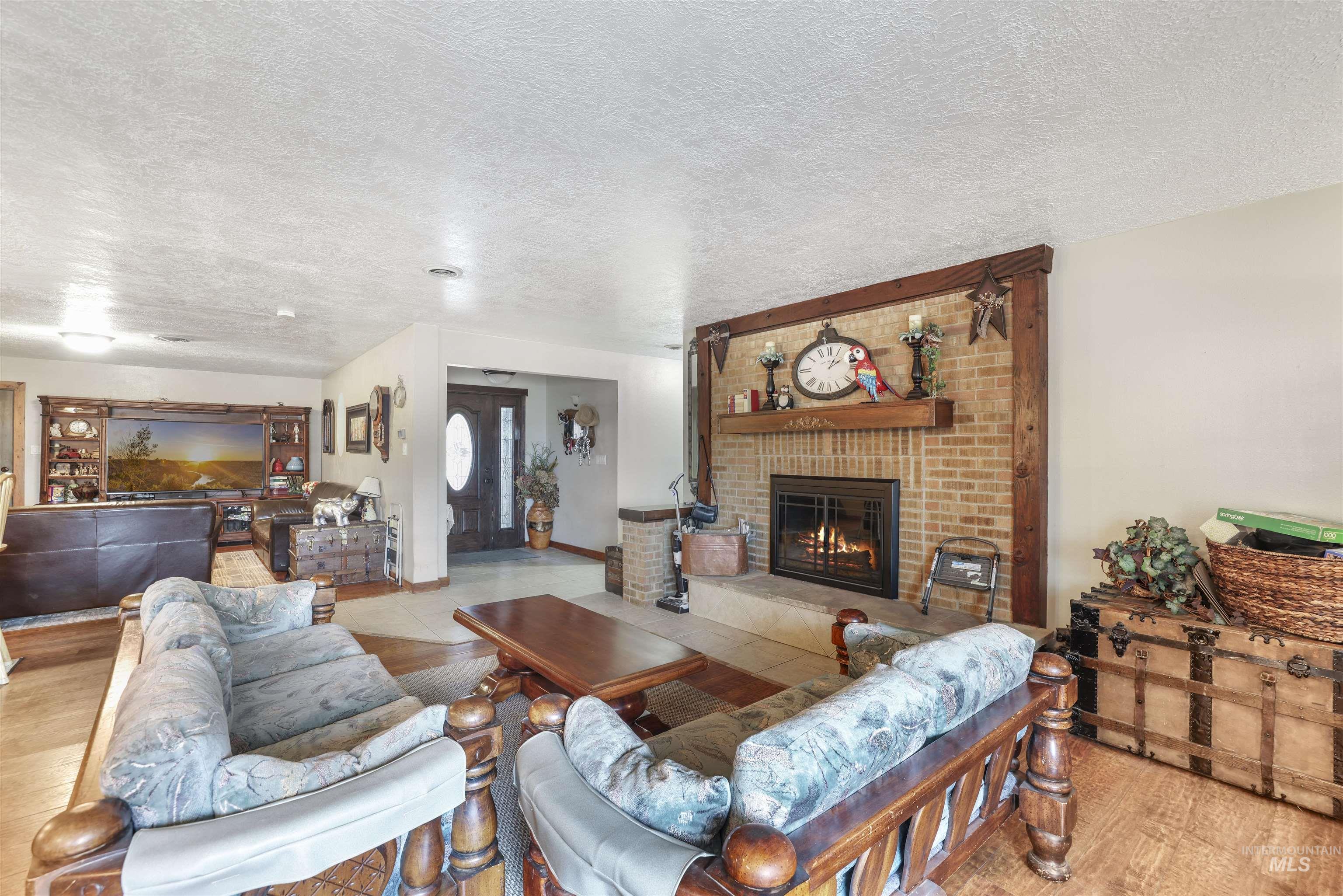 453 Mahard Dr, Twin Falls, Idaho 83301, 3 Bedrooms, 2 Bathrooms, Residential For Sale, Price $774,990,MLS 98959903