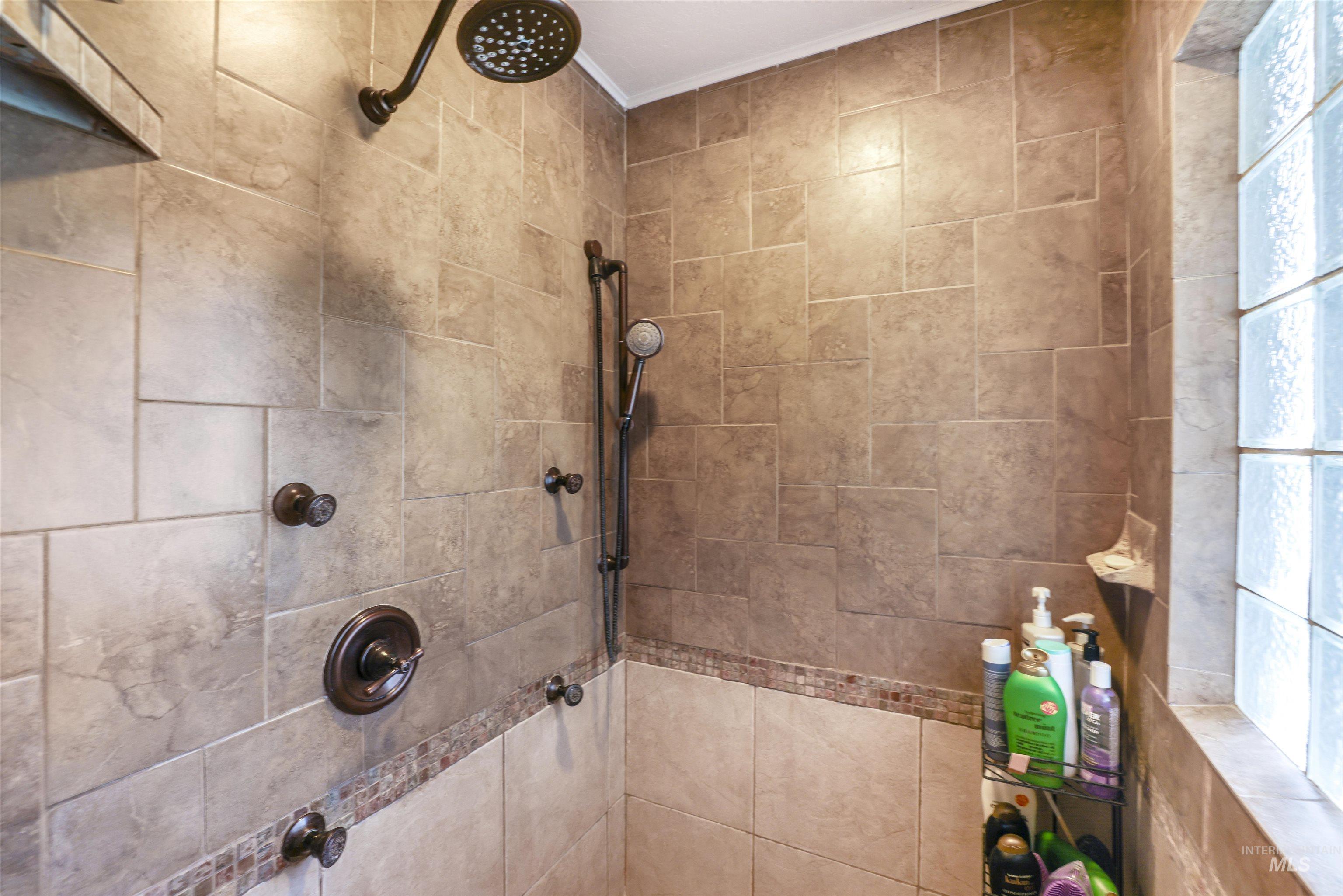 453 Mahard Dr, Twin Falls, Idaho 83301, 3 Bedrooms, 2 Bathrooms, Residential For Sale, Price $774,990,MLS 98959903