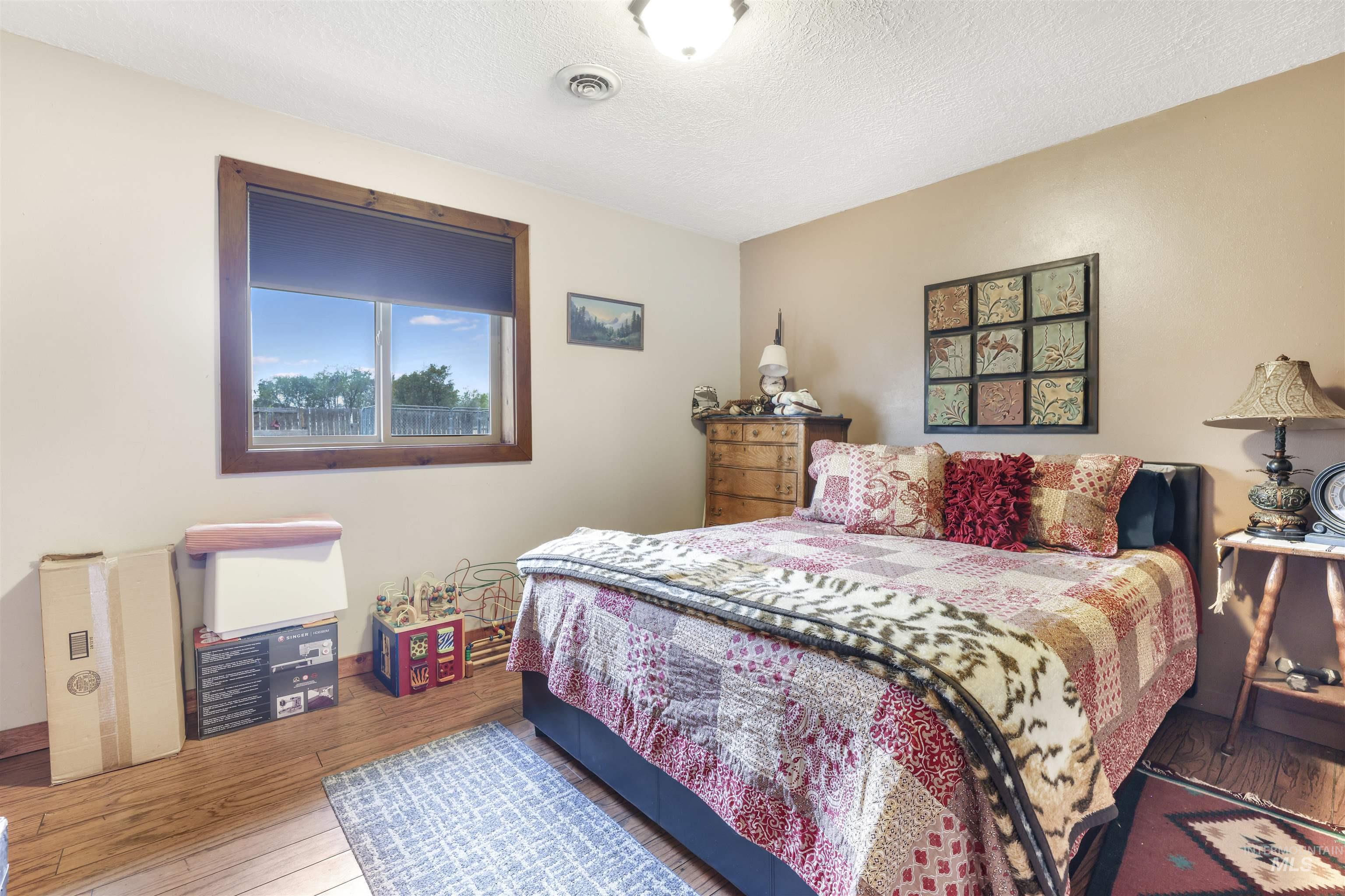 453 Mahard Dr, Twin Falls, Idaho 83301, 3 Bedrooms, 2 Bathrooms, Residential For Sale, Price $774,990,MLS 98959903