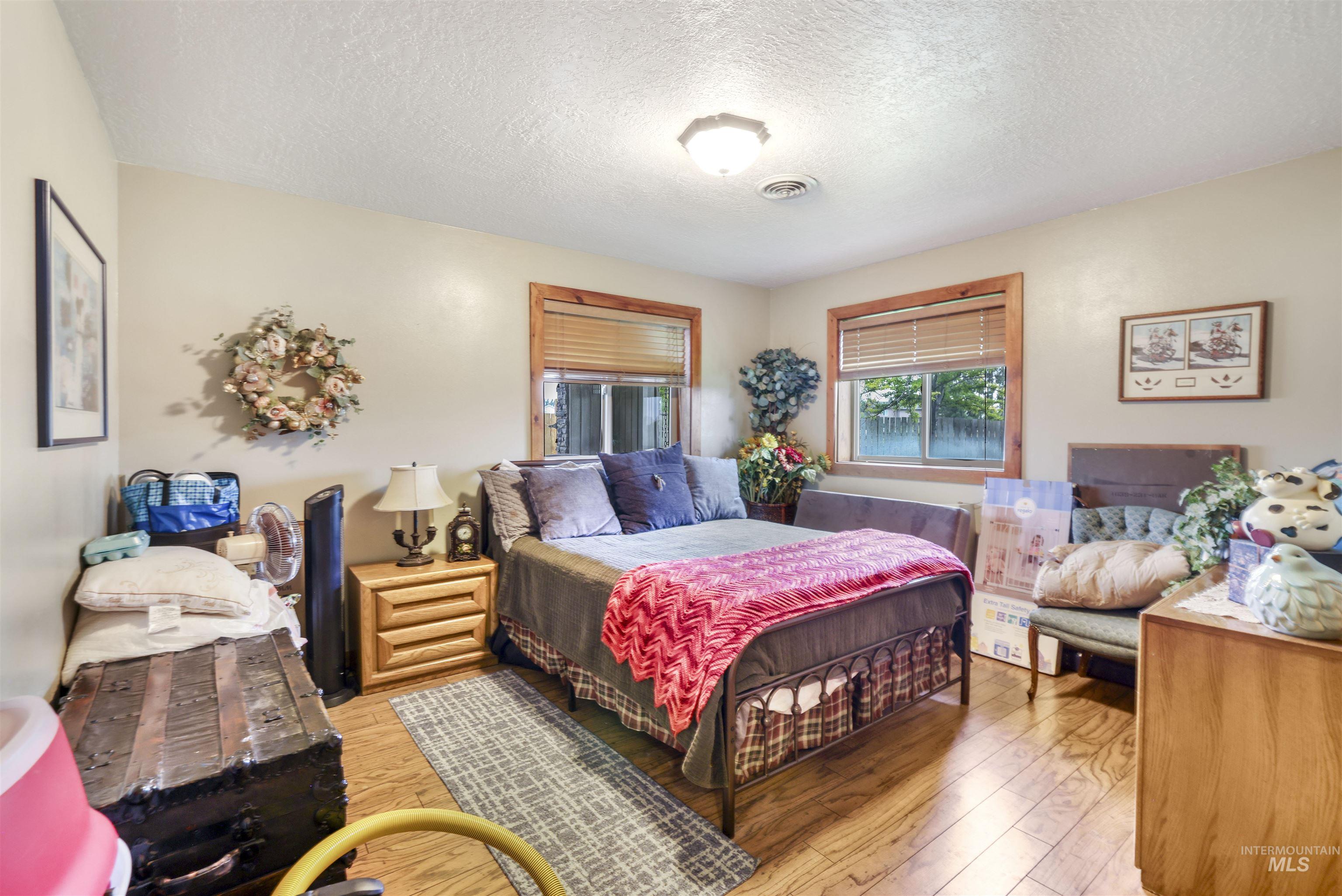 453 Mahard Dr, Twin Falls, Idaho 83301, 3 Bedrooms, 2 Bathrooms, Residential For Sale, Price $774,990,MLS 98959903