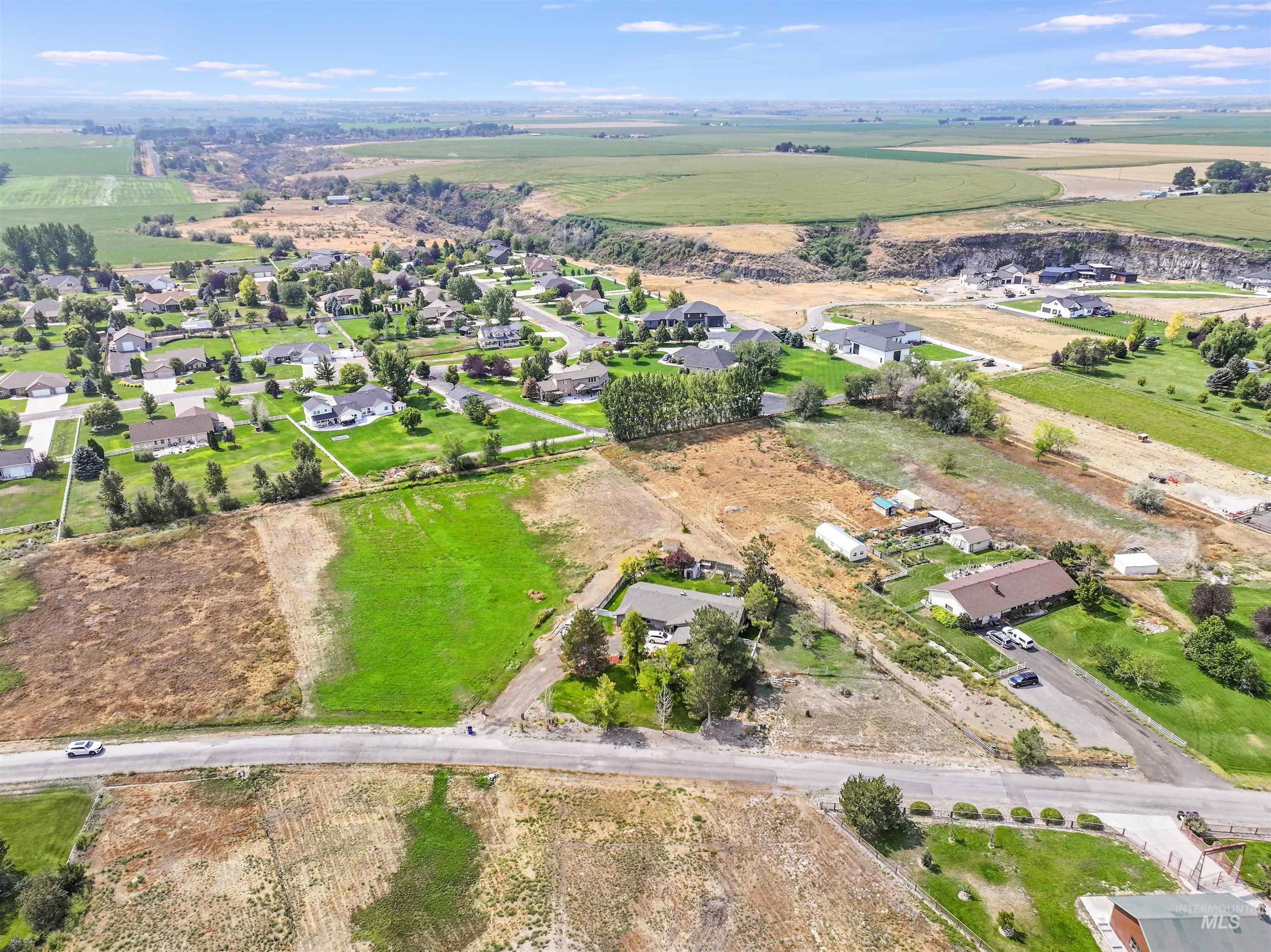 453 Mahard Dr, Twin Falls, Idaho 83301, 3 Bedrooms, 2 Bathrooms, Residential For Sale, Price $774,990,MLS 98959903